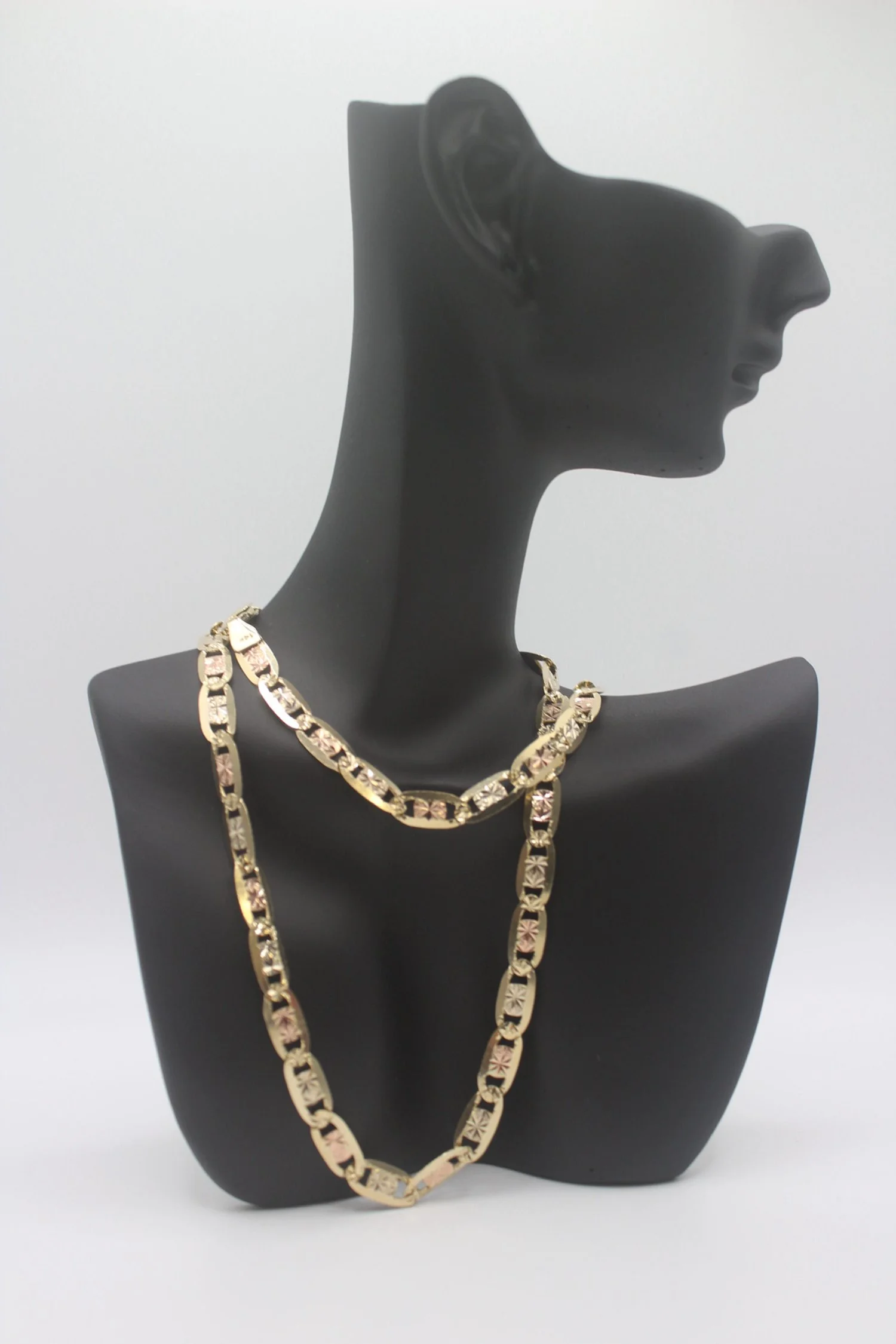 Valentino chain