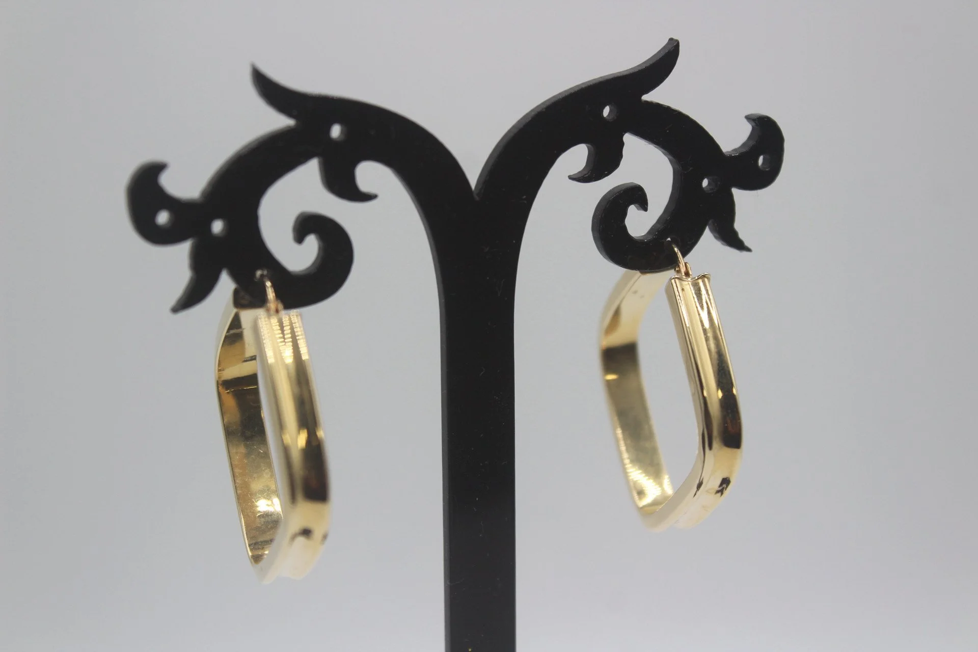 Hoop Earrings Hallow