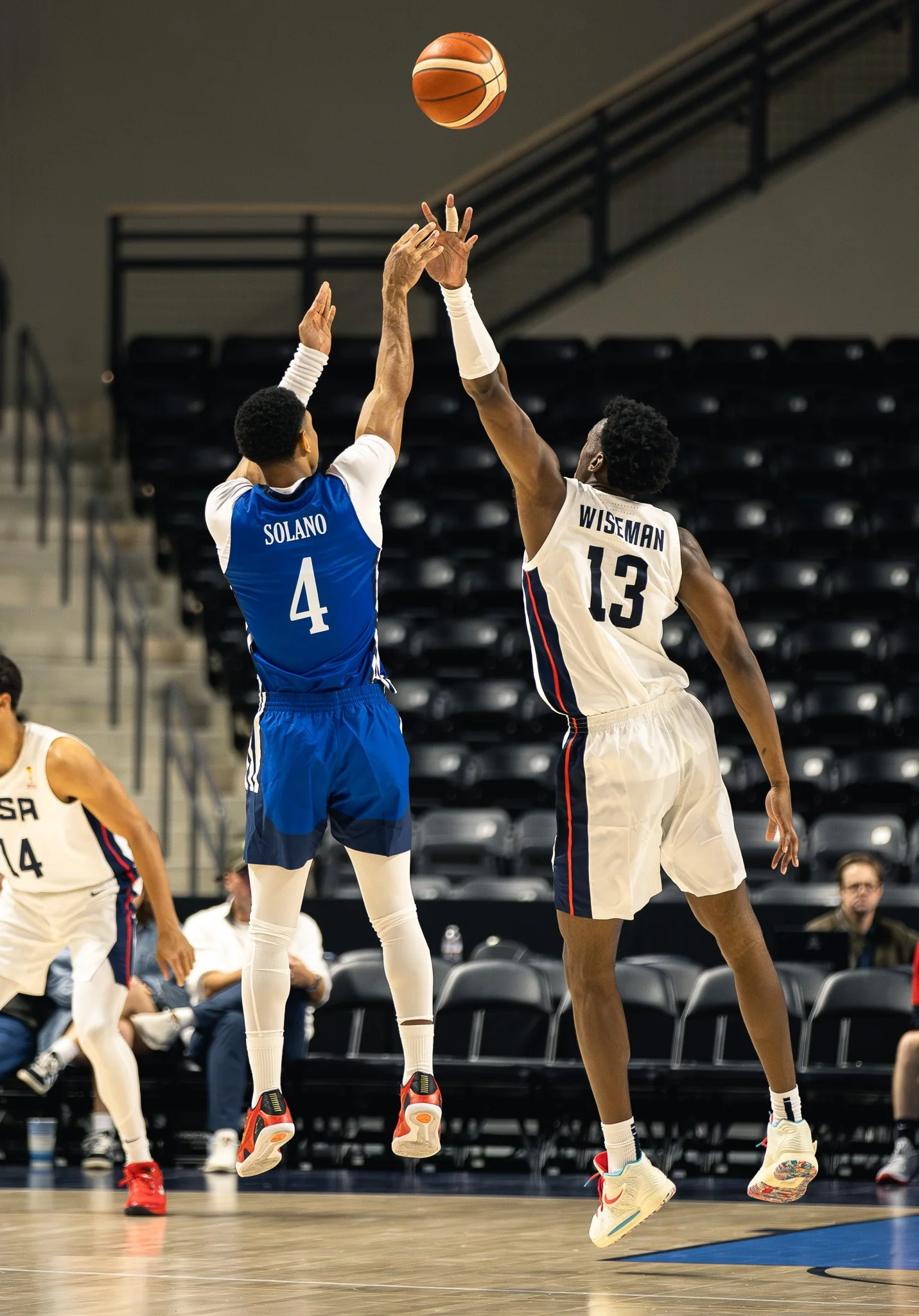 usa jump shot defend.jpg