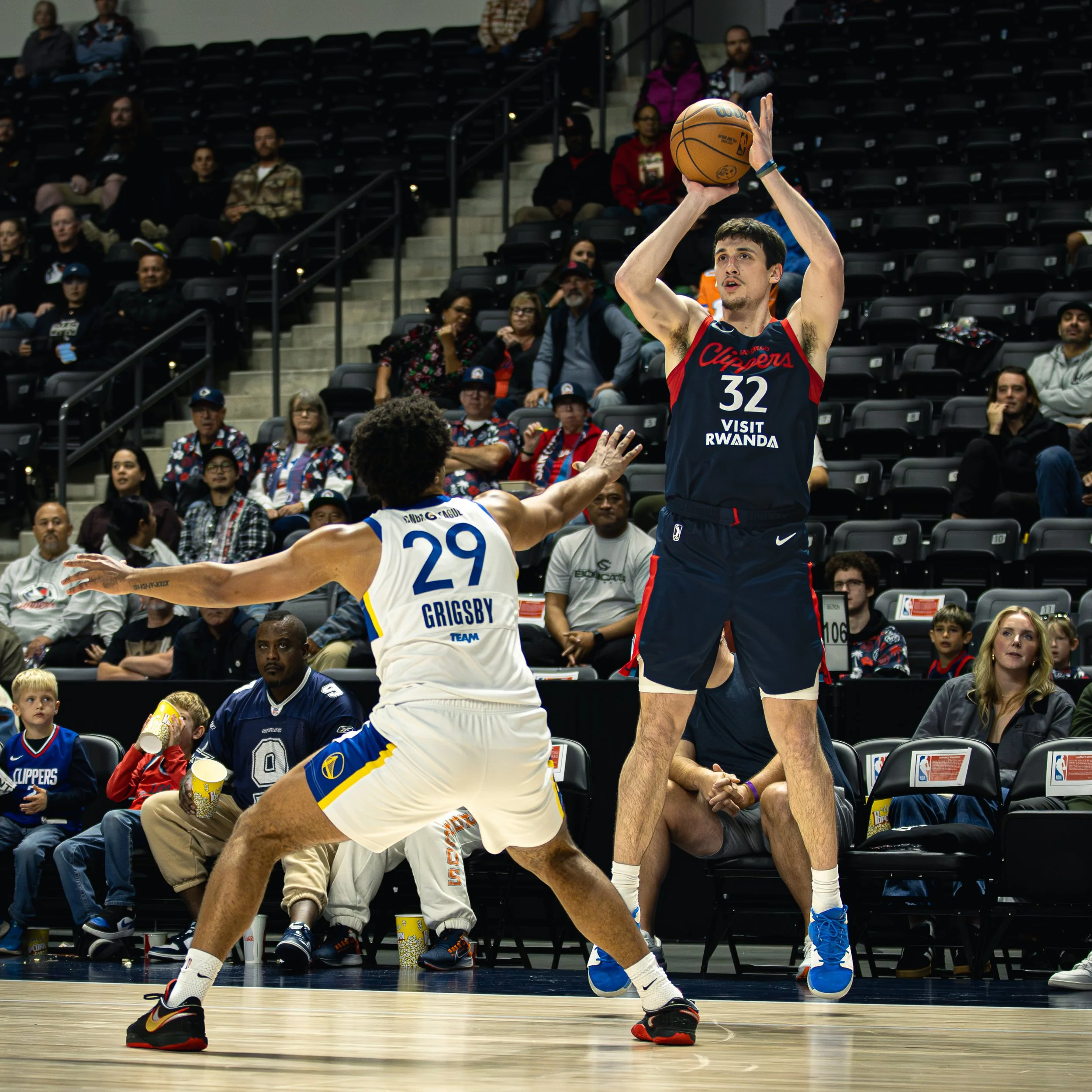 clippers 3 pointer-2.jpg
