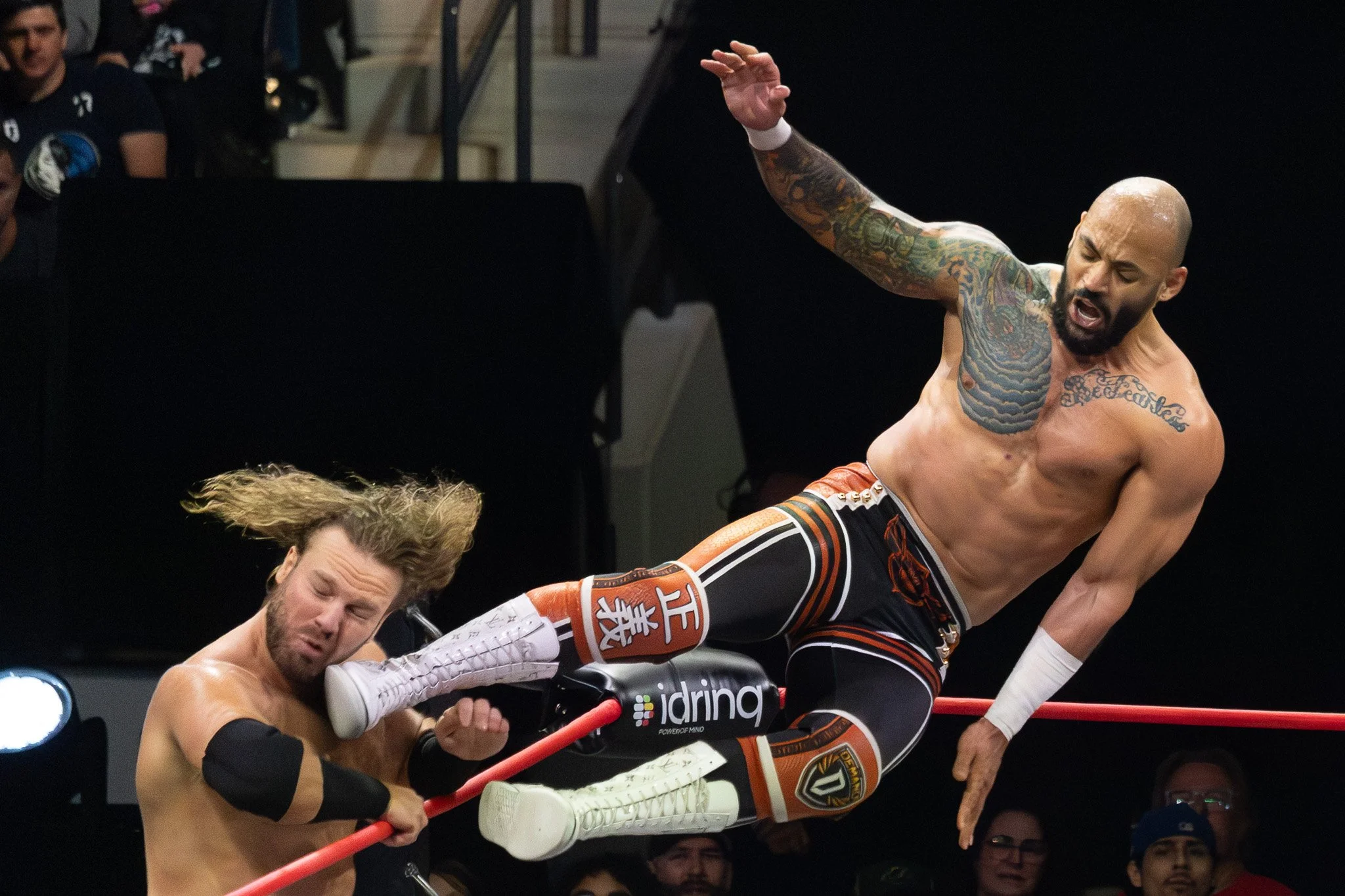 wwe ricochet ropkick.jpg