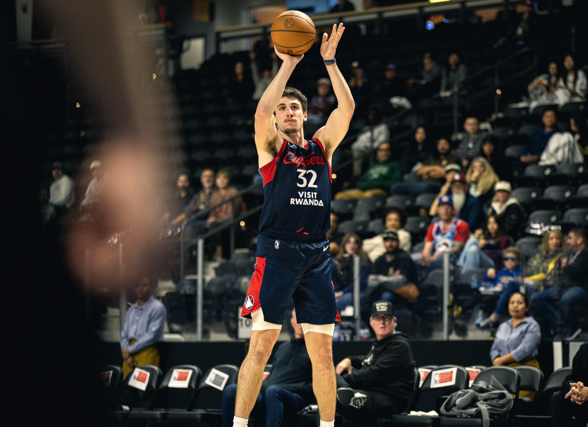 clippers jumperrr.jpg