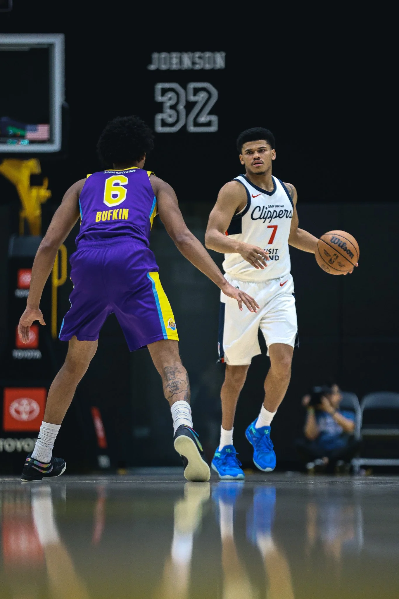 el clipper point guard.jpg