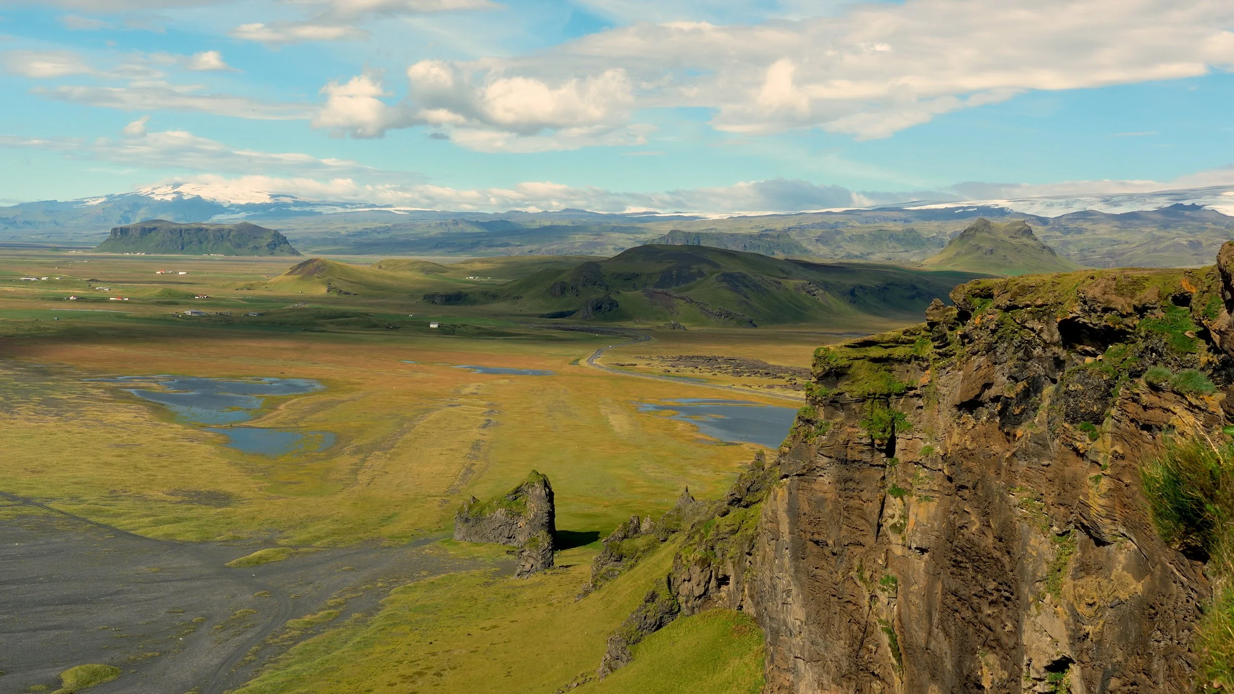 Horizontal Insta post 169.00_01_29_01.Still023.jpg