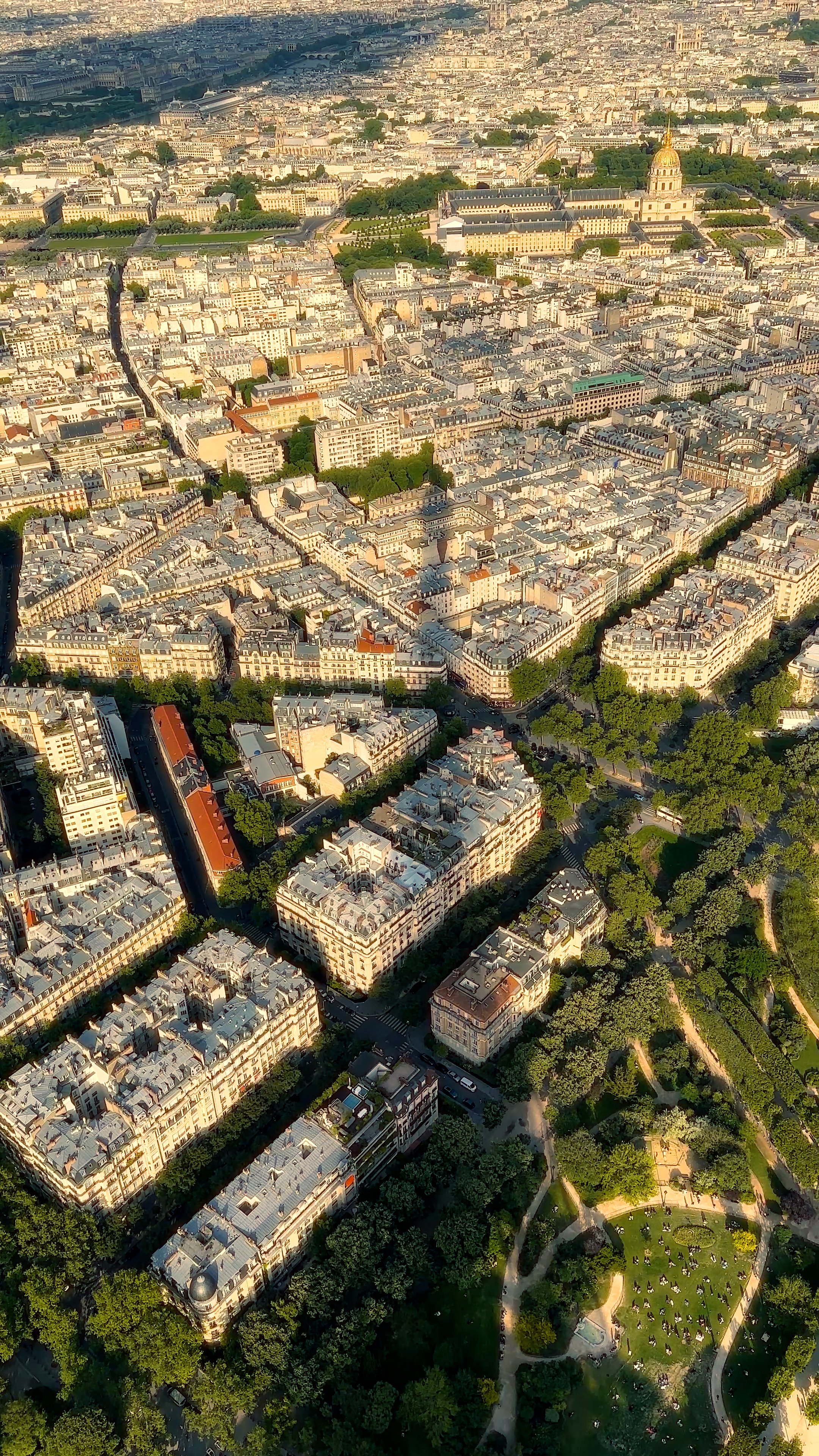 a morning in paris v2.00_00_12_11.Still006.jpg