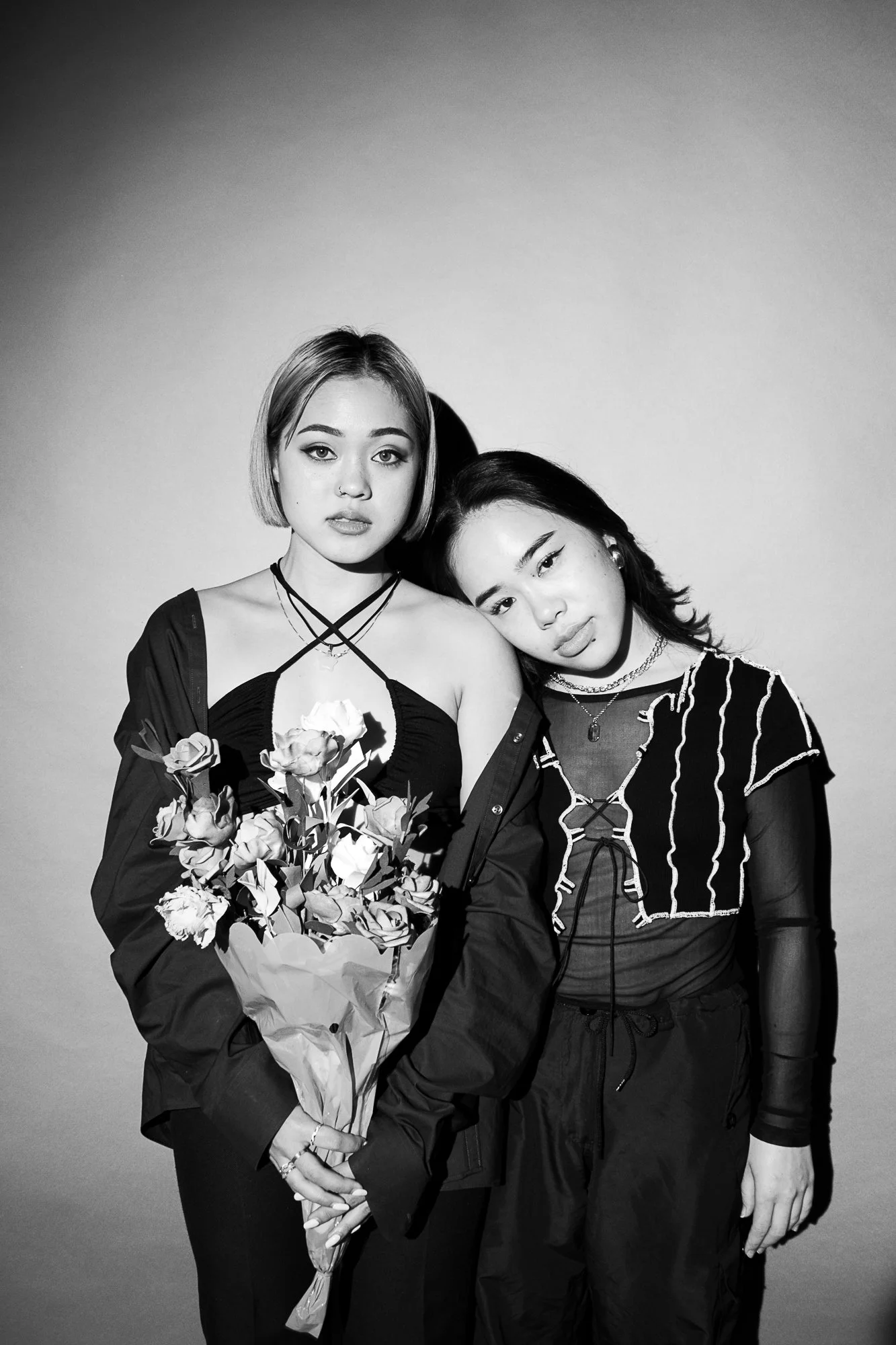 giving flowers-16.jpg