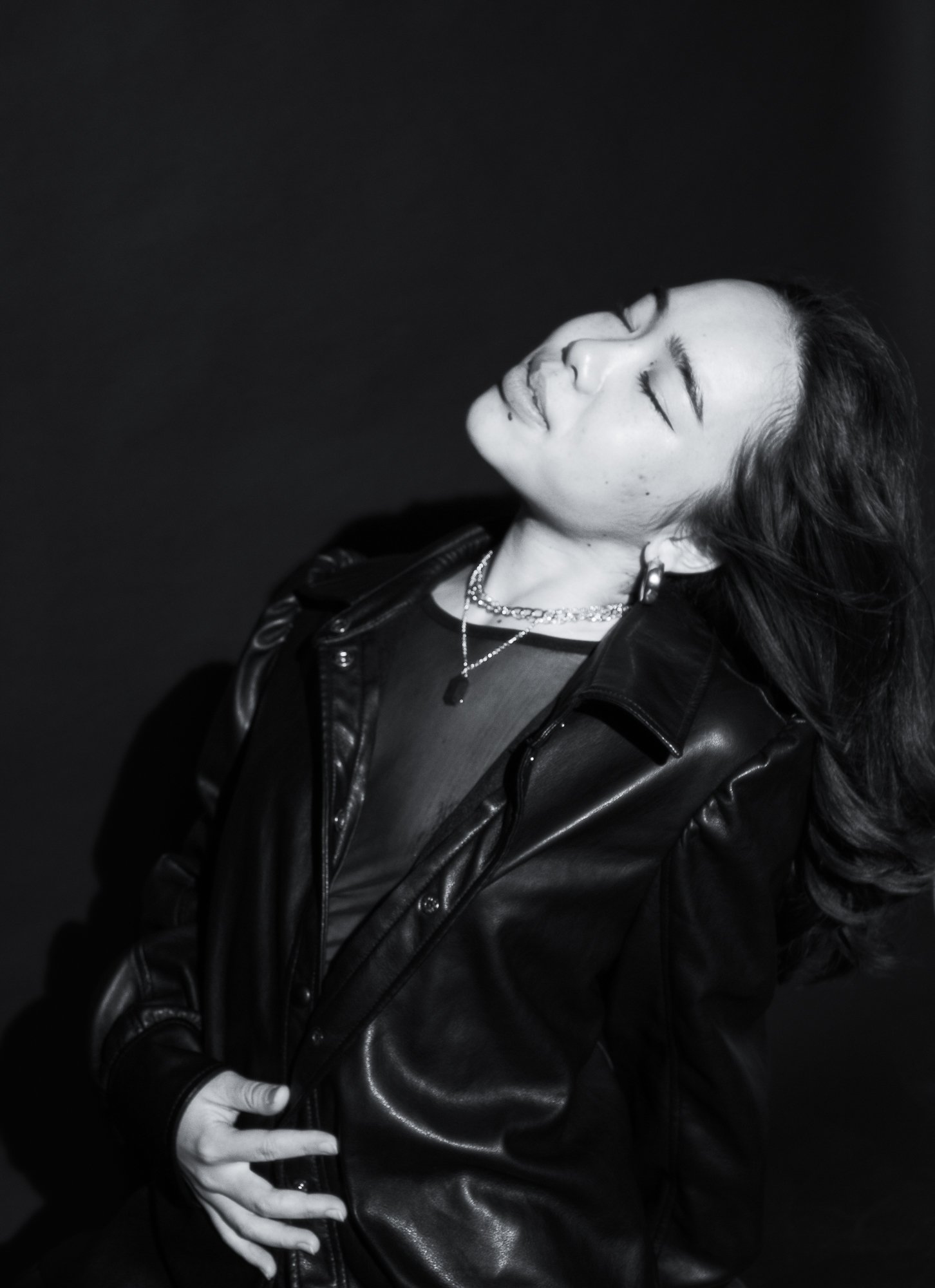 giving flowers-3.jpg