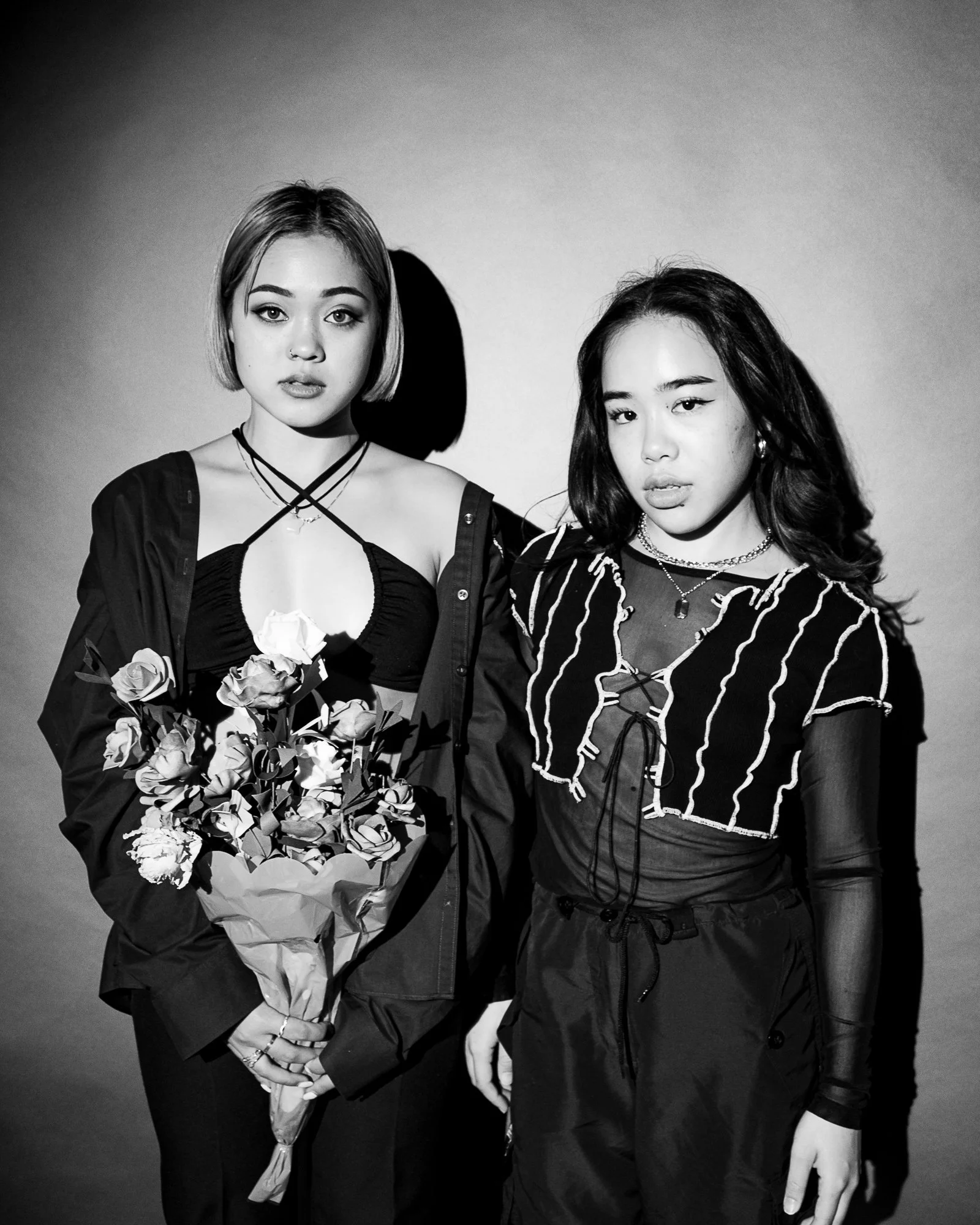 giving flowers-17.jpg