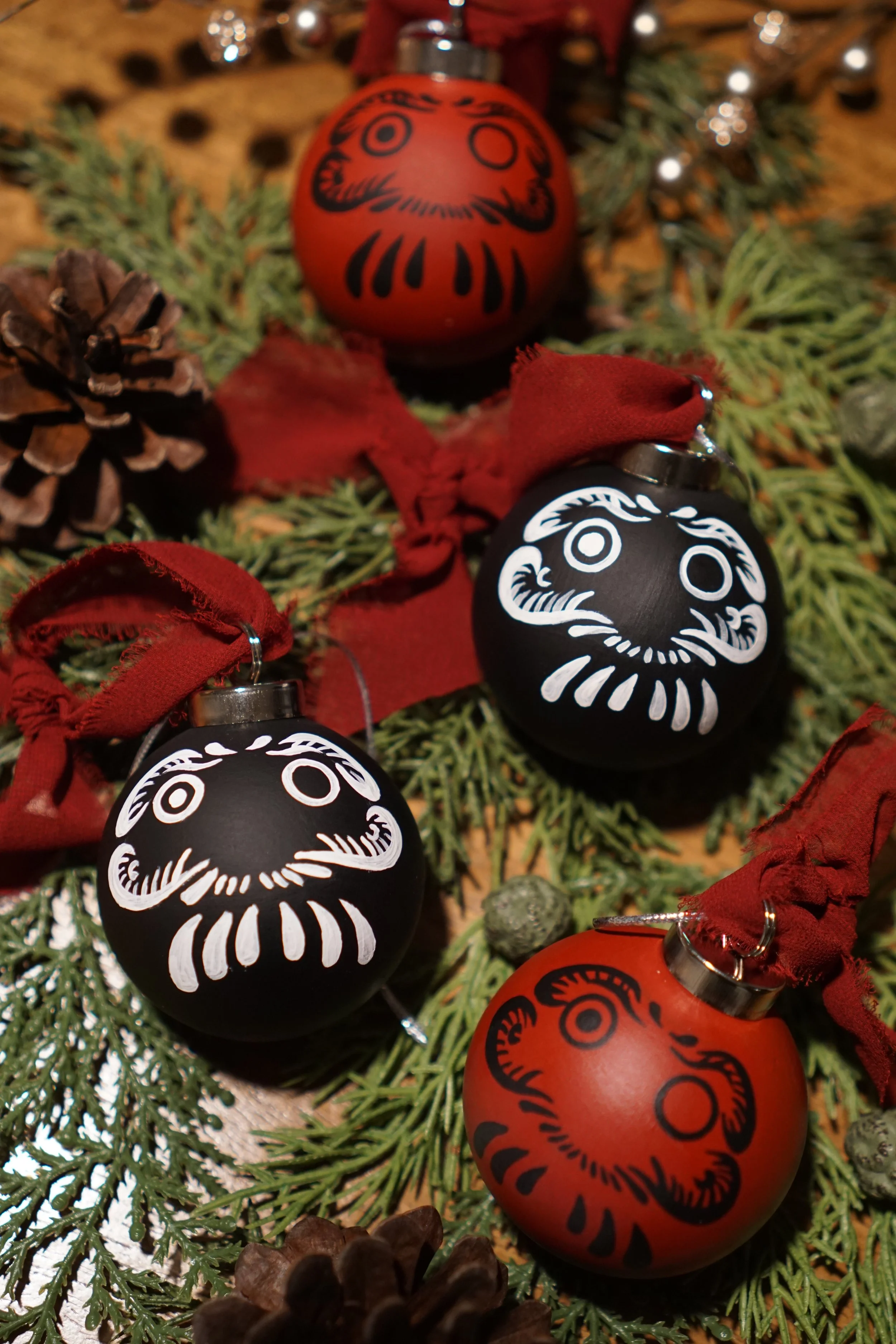 Daruma - Set of 4 Ornaments