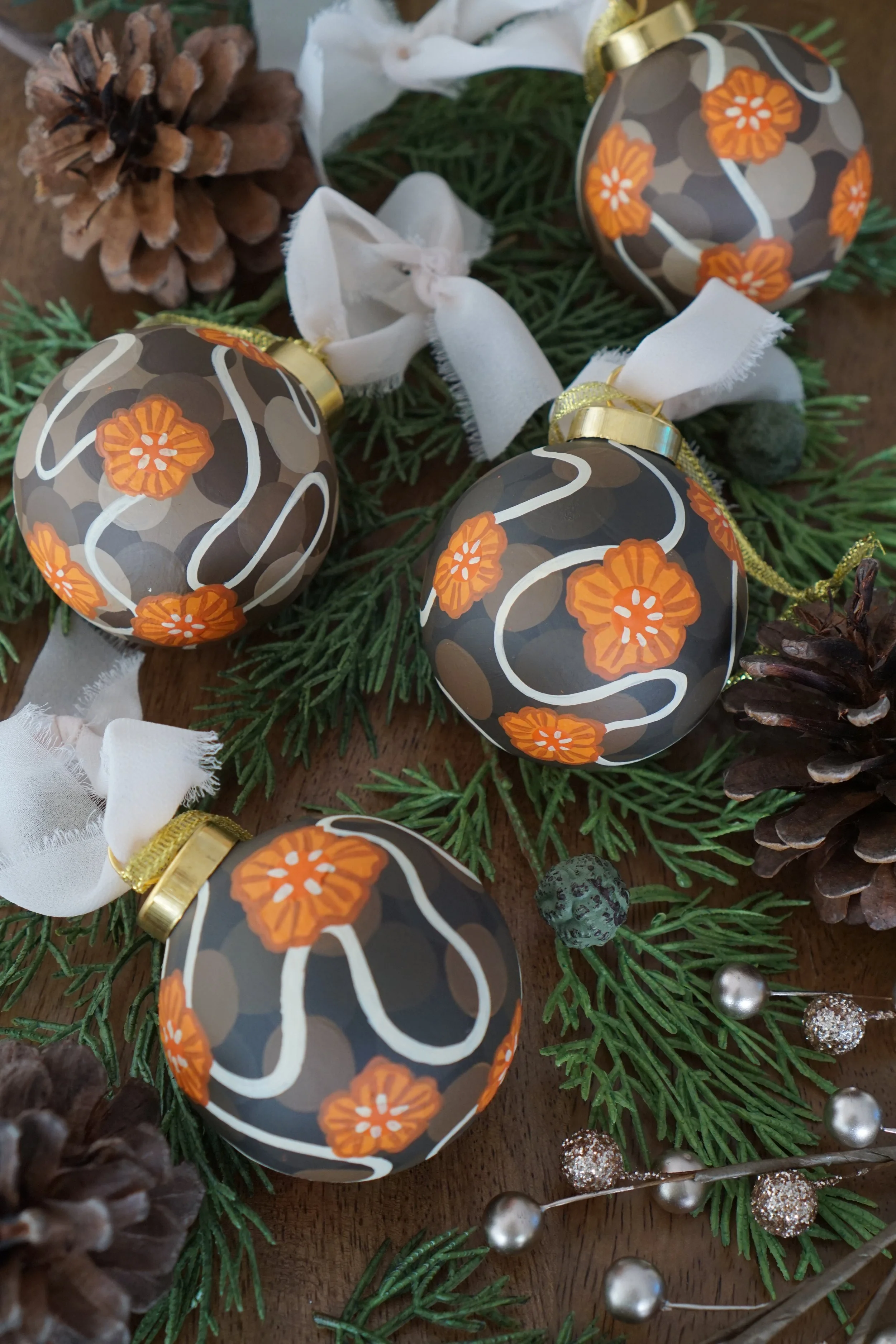 Kou - Set of 4 Ornaments