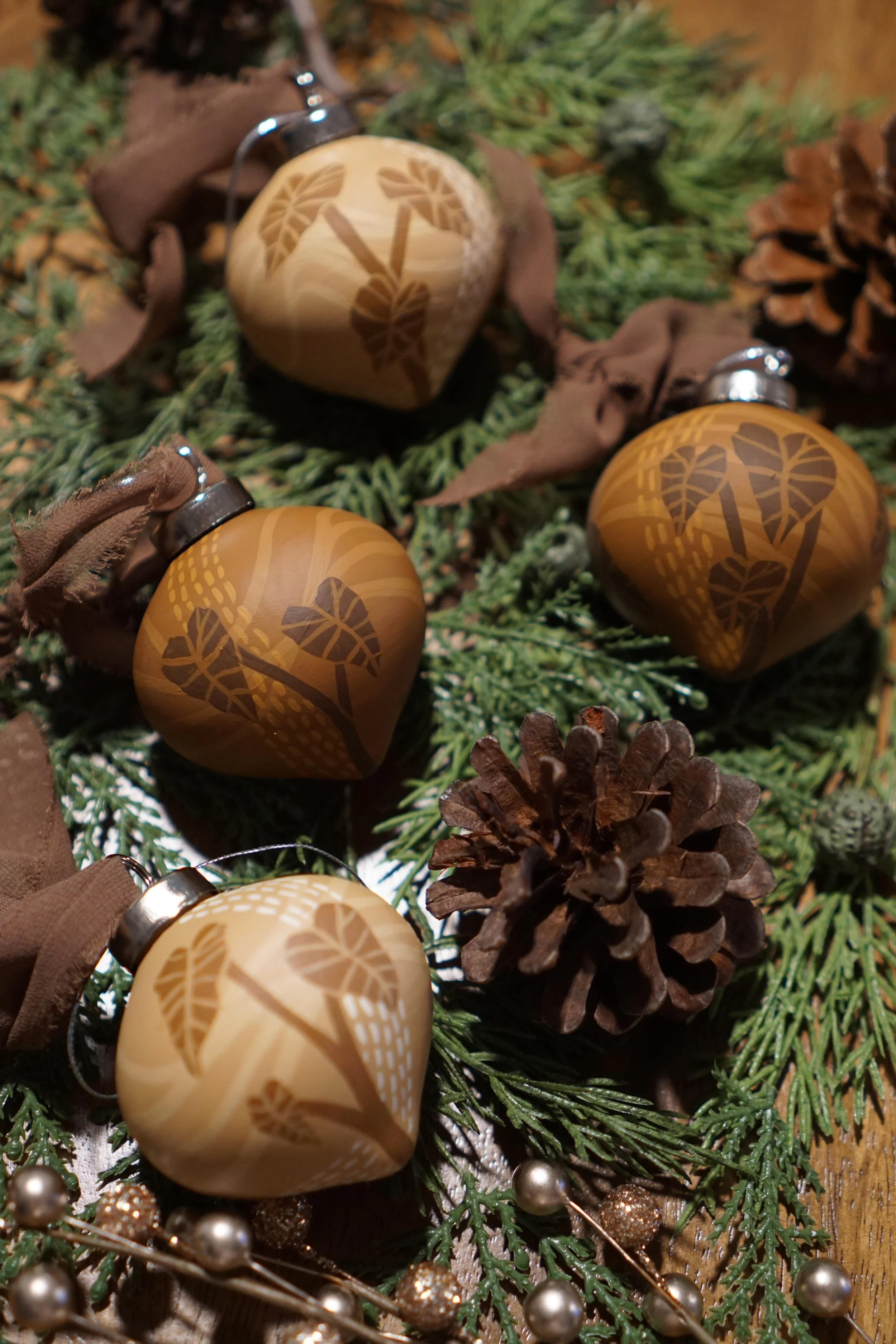 Kalo - Set of 4 Ornaments