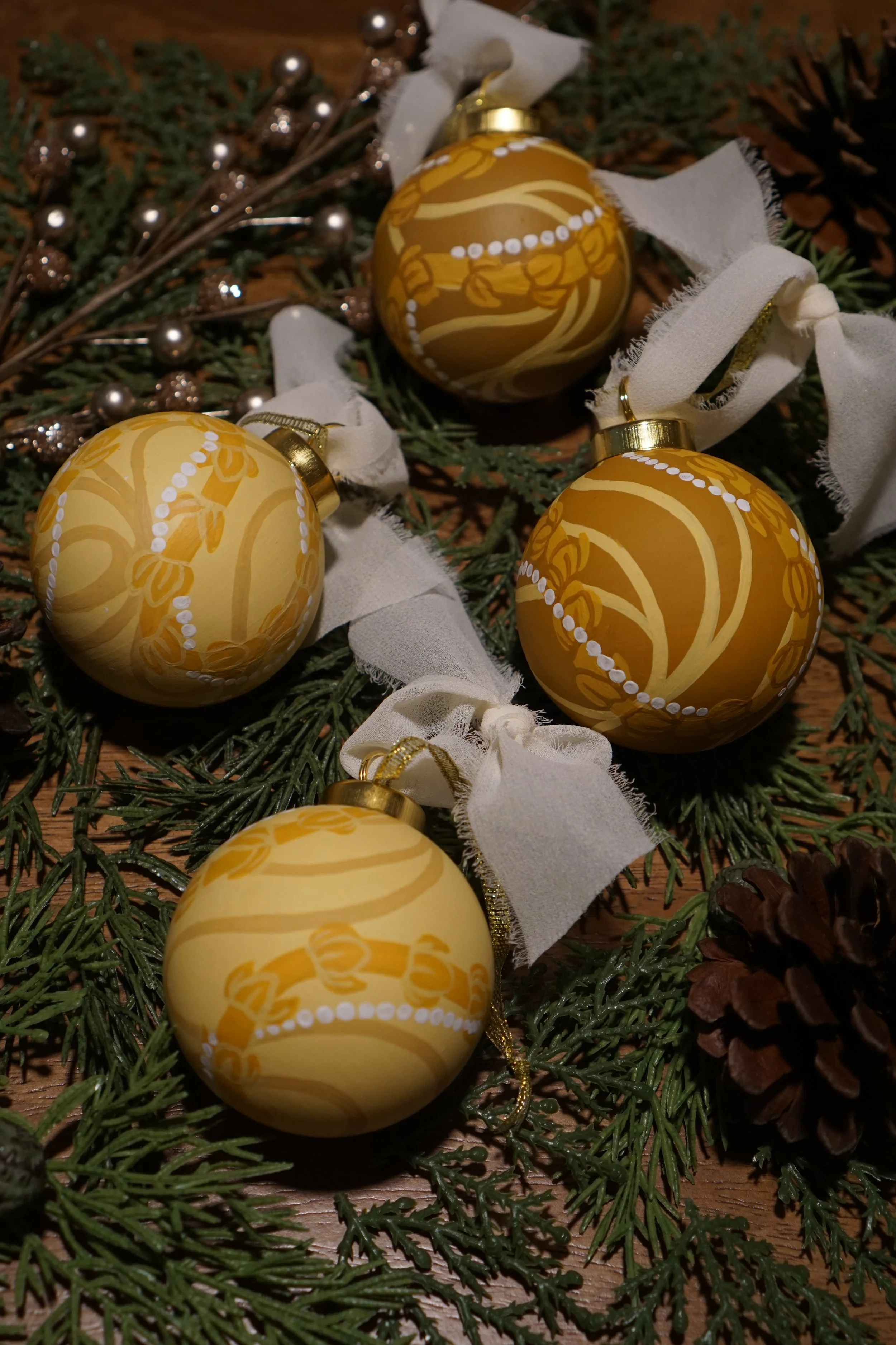 Puakenikeni - Set of 4 Ornaments