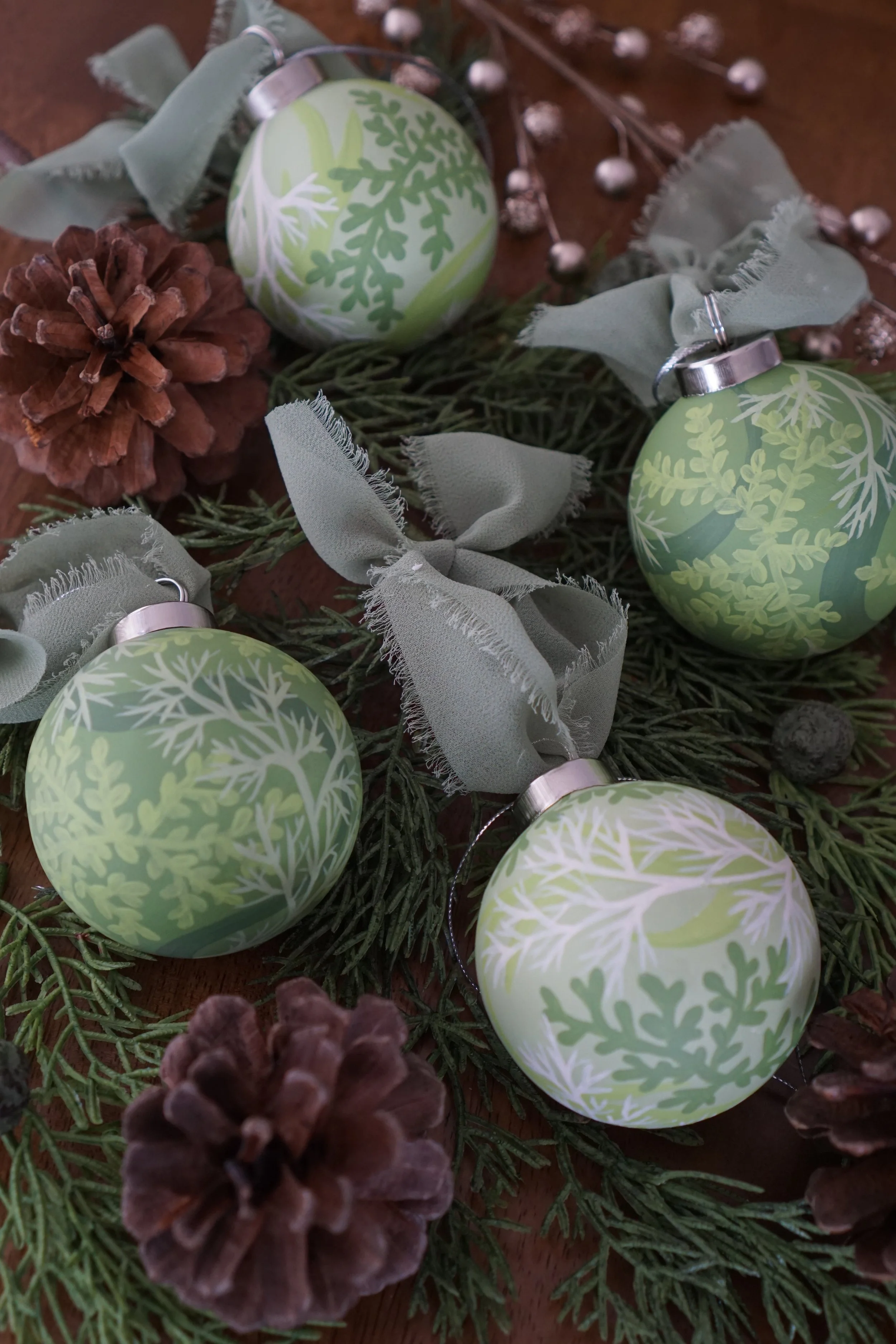 Limu - Set of 4 Ornaments