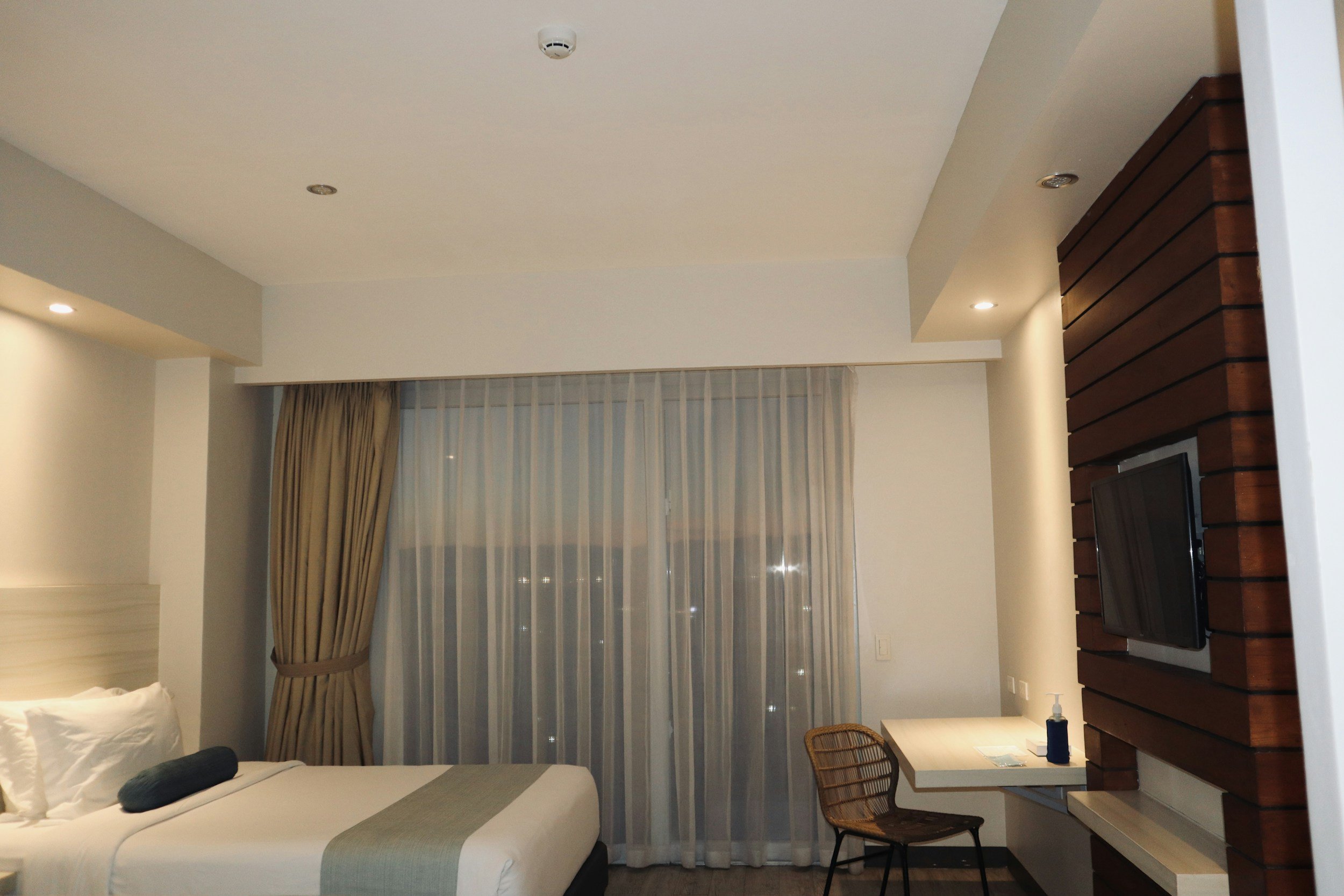 Hotel Fire Sprinkler Requirements in Miami Beach and South Florida: Inspection and Maintenance for High-Occupancy Buildings