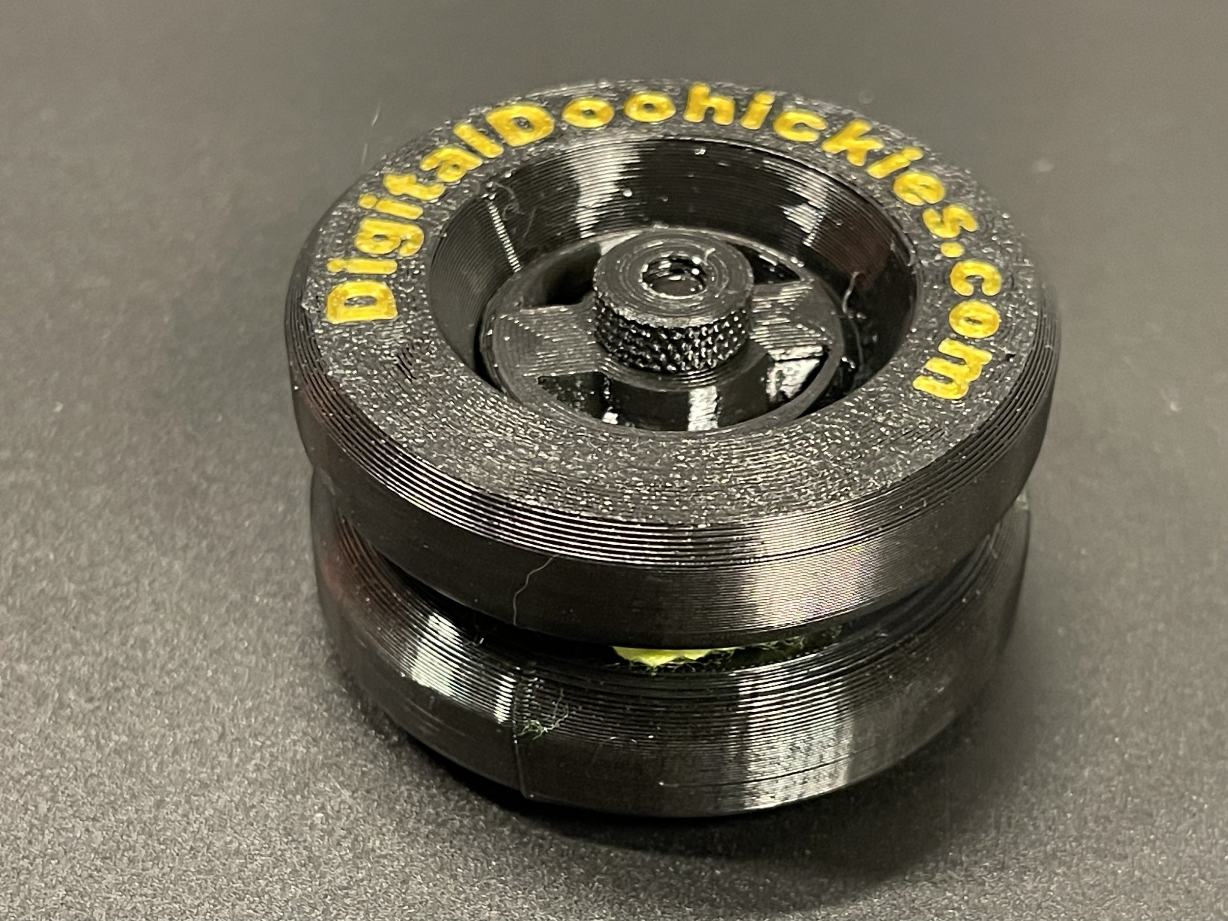 The Macaroon Fully 3D printed Yo-Yo