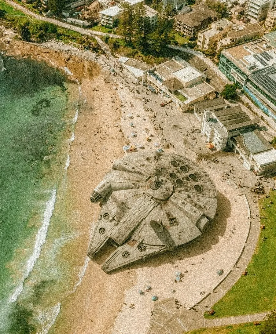 The 4th is upon us&hellip; and looks like we had a special guest drop by at Cronulla Beach this morning 👀✨