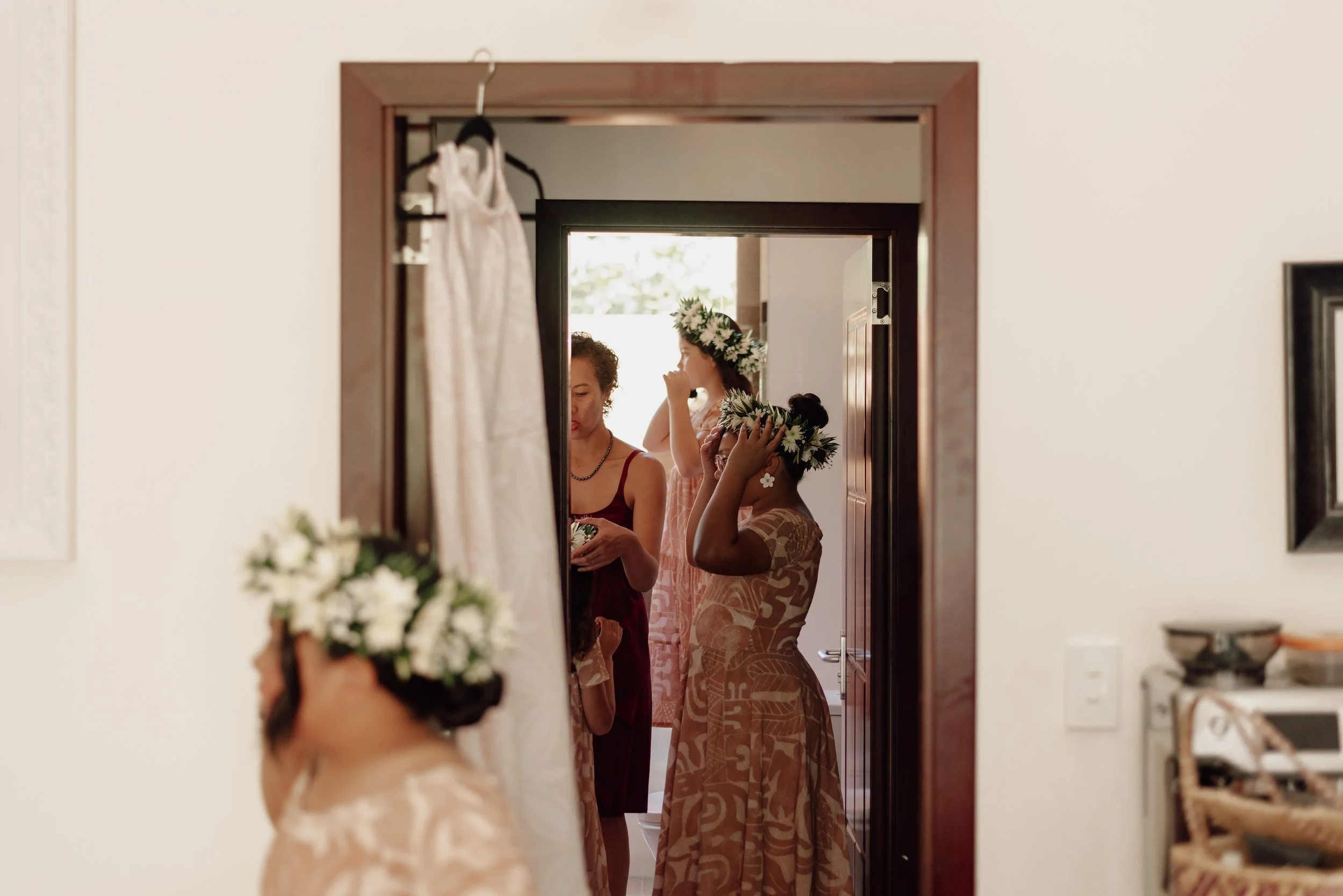 Antonia & Jeff's Modern Island Wedding, Tamarind House, Rarotonga Cook ...