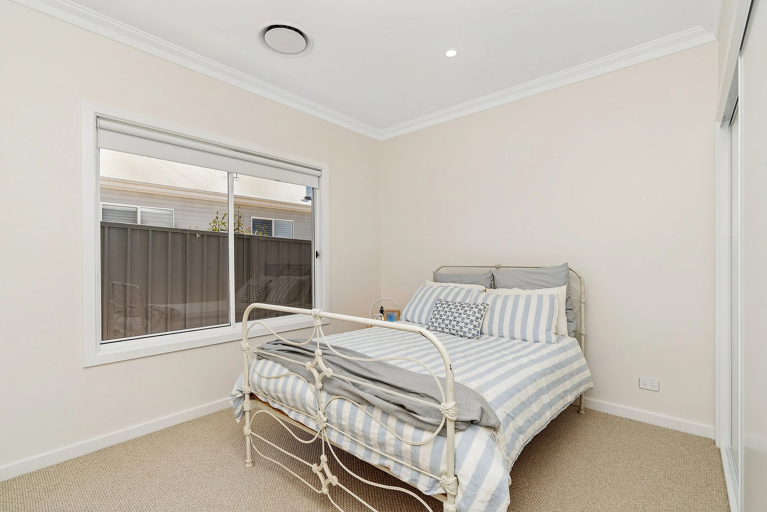 Kitchener Rd guest bedroom