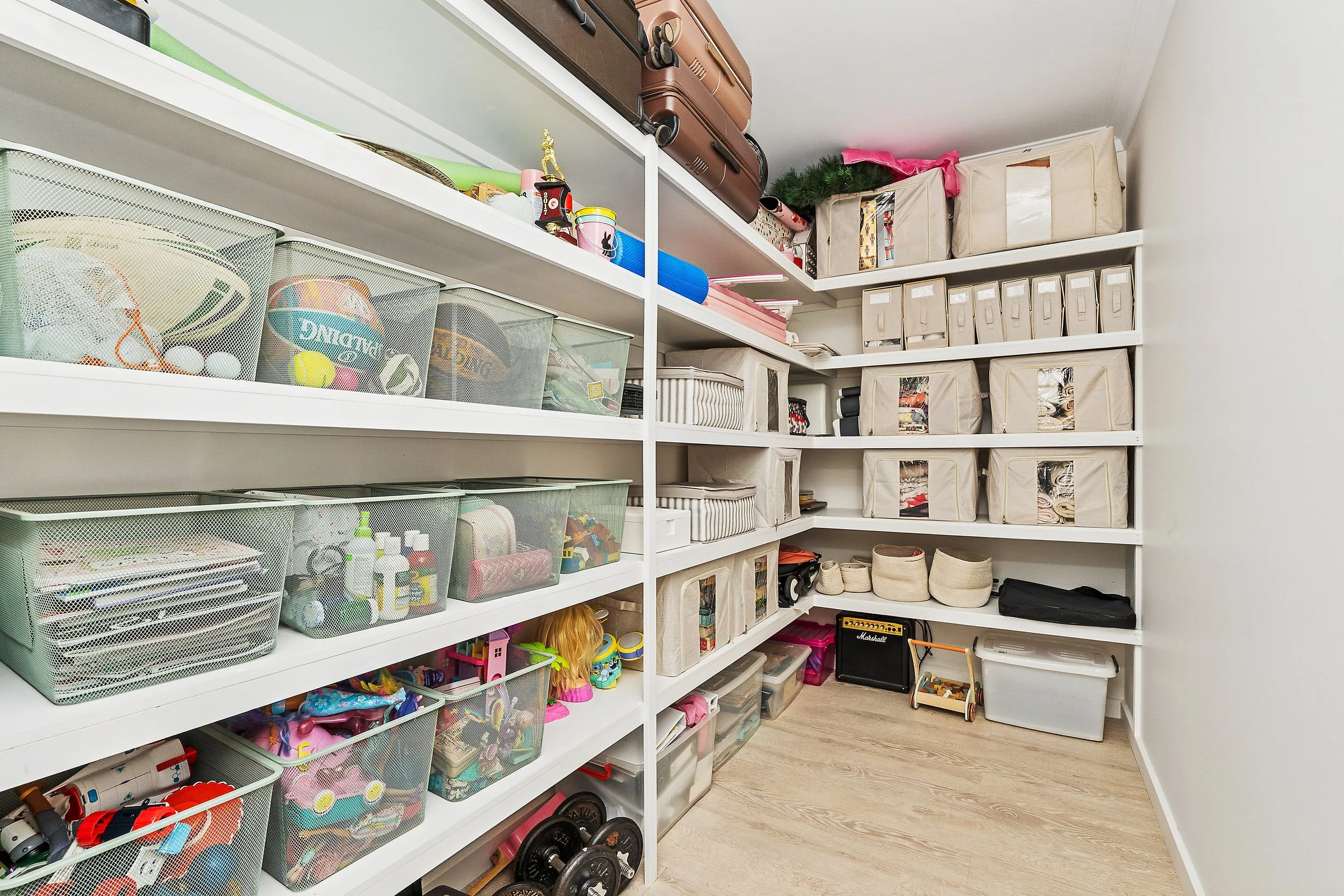 Kitchener Rd Walk in Linen