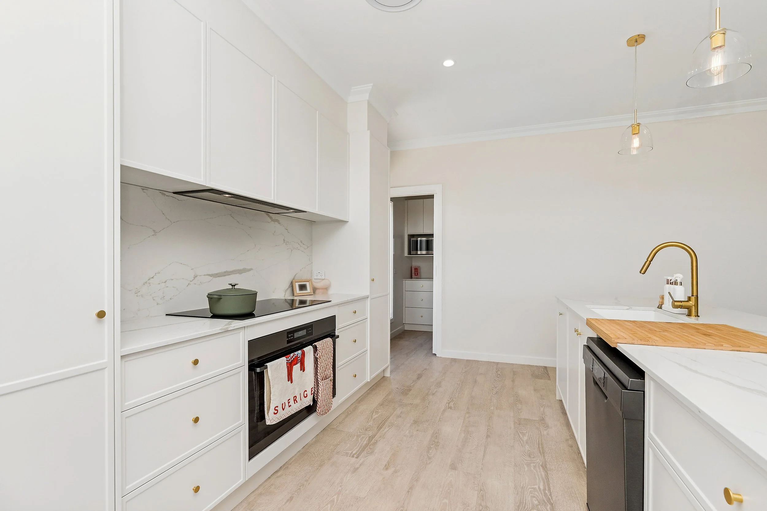 Kitchener Rd Kitchen and Butlers Pantry