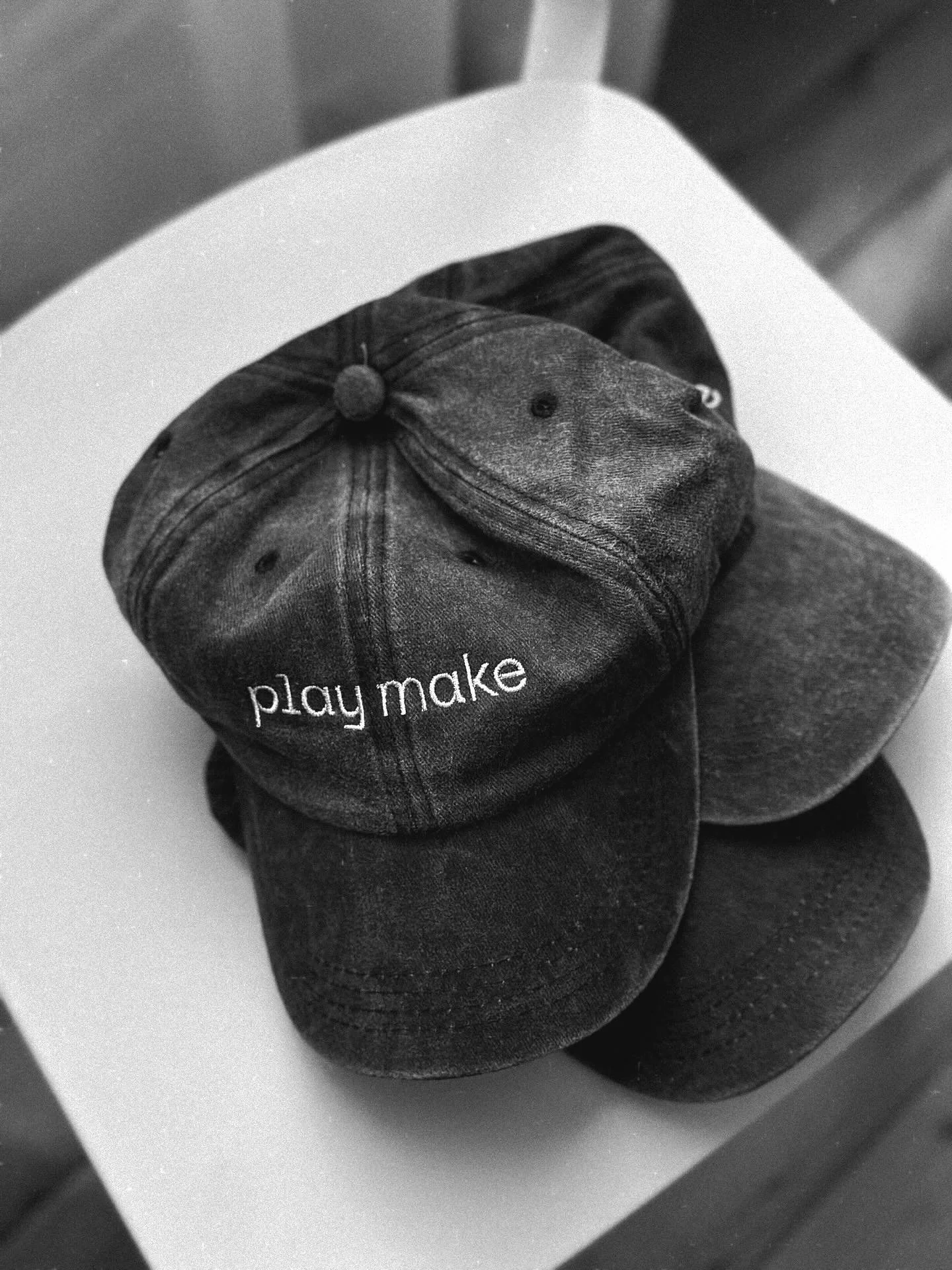 From the camera roll 📸 

#playmakestudio #businessbranding #brandingstudio #branding #brandidentitydesign #visualidentitydesign #womeninbiz #graphicdesignerlife