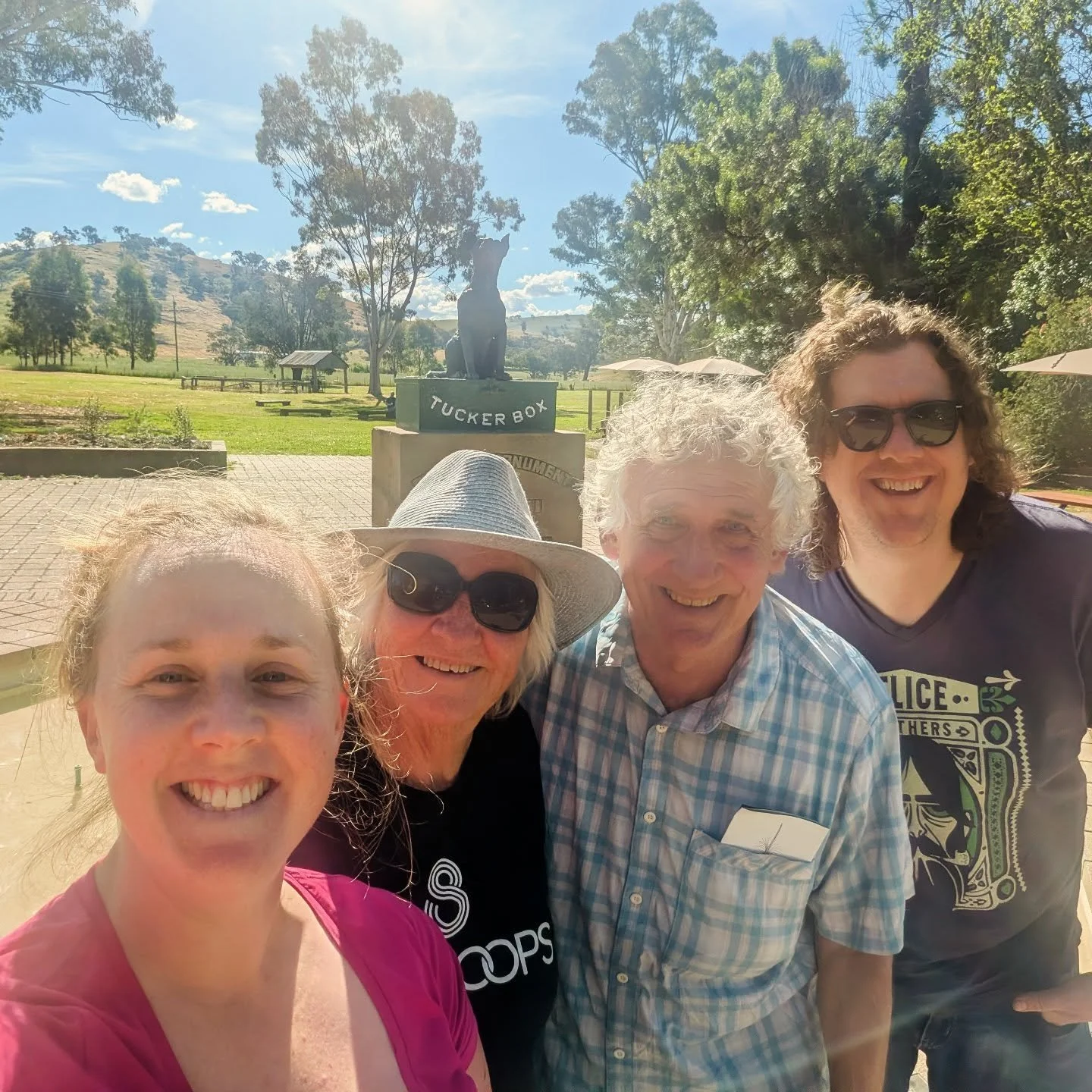 3CR Gardening Show on tour!

Chookas to Emma and the team tomorrow. A few of us are in the national capital plant nerding for a hot minute 😎🌱🤟🏼

#gardening #botanicgardens