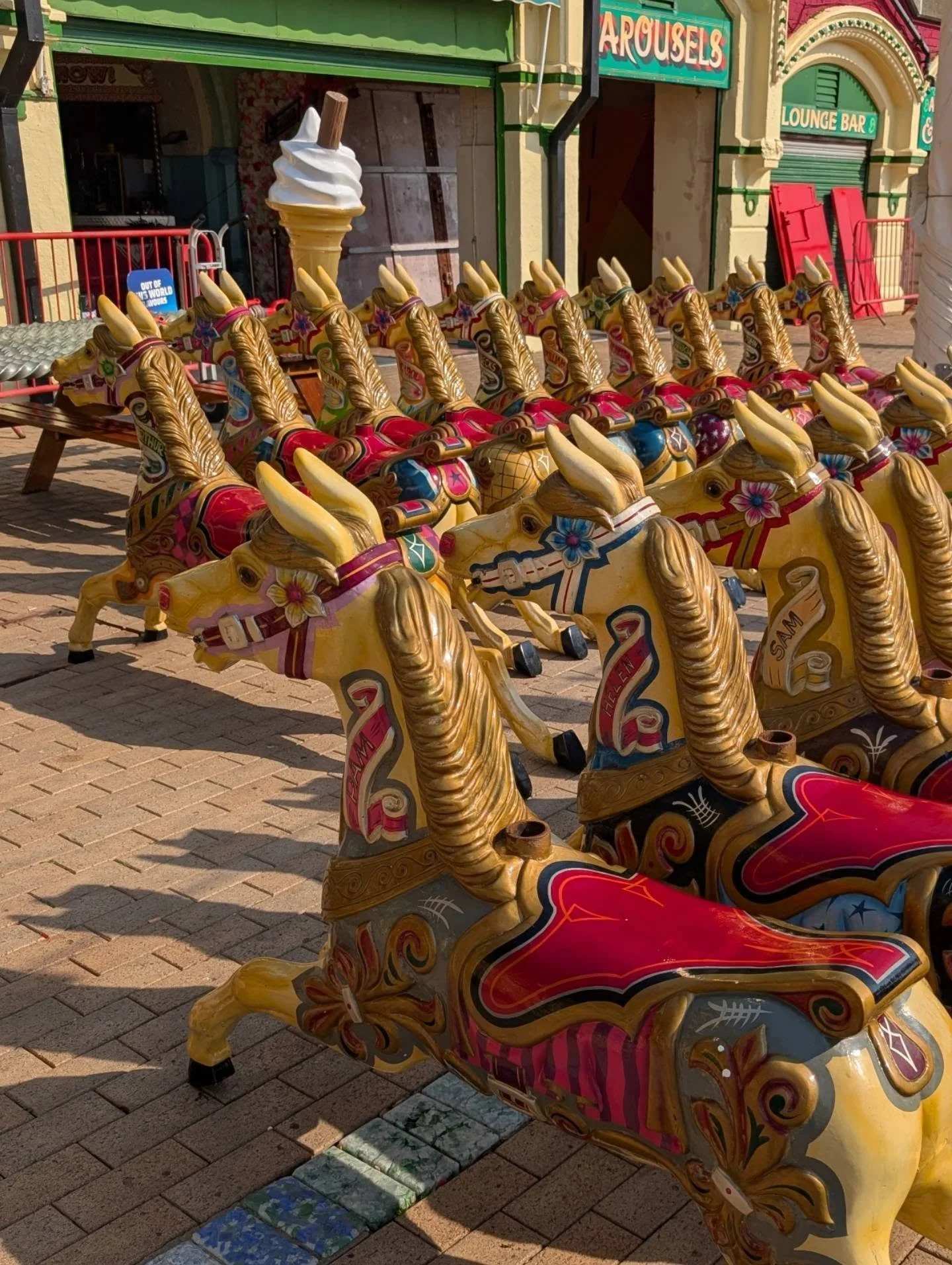 You know autumn is well and truly here in Brighton when the carousel horses are calling it a day...🎠🍂

#GoodbyeHorses #Brighton #BrightonSeafront #BrightonBeach #BrightonLife