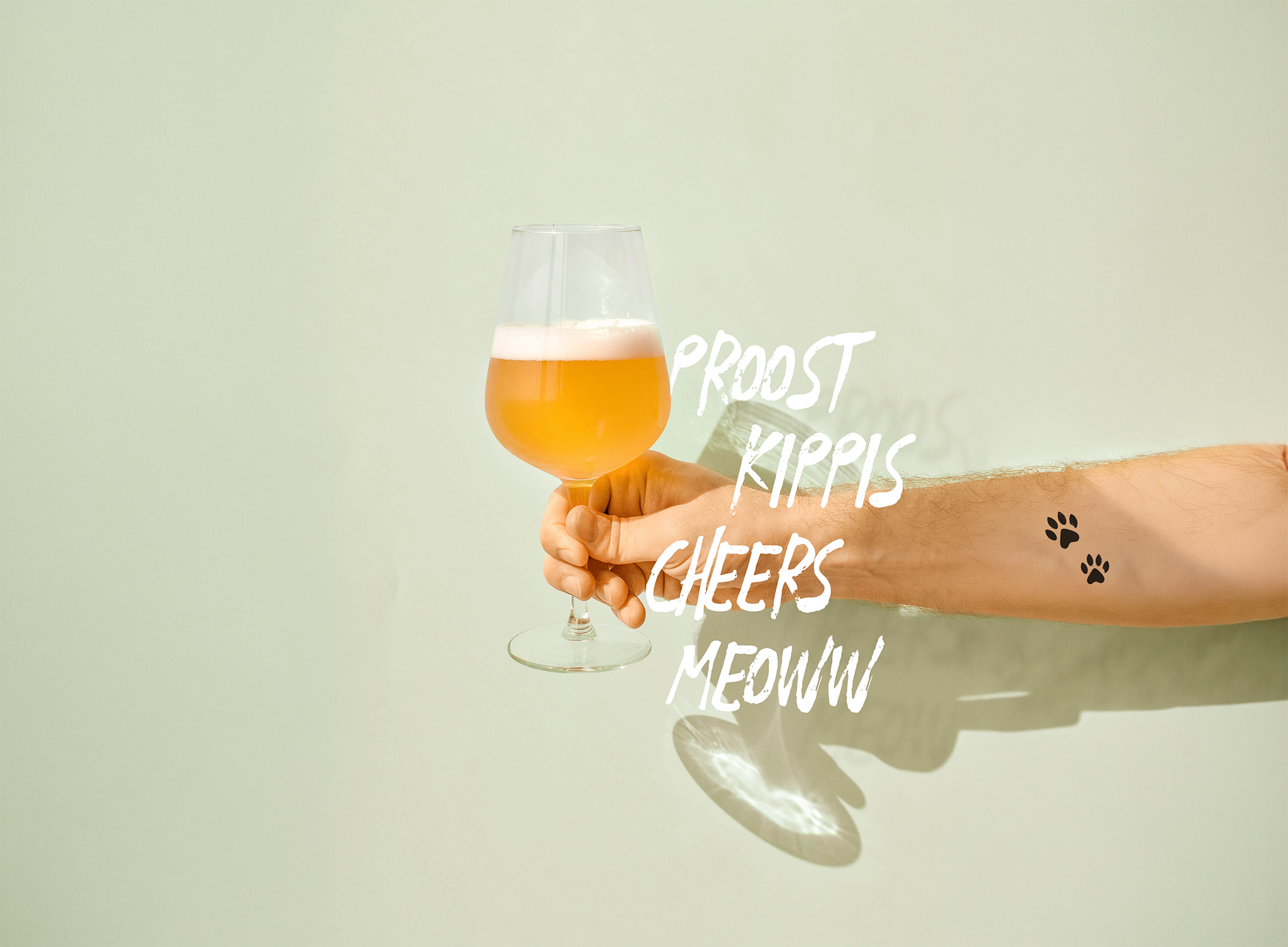 hand cheers