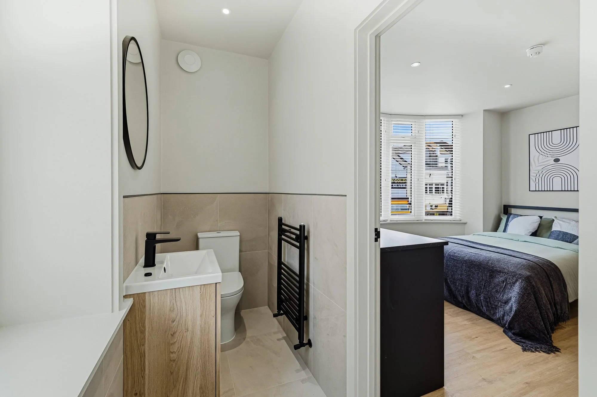 the-lofts-ensuite-bedroom-doorway.jpg