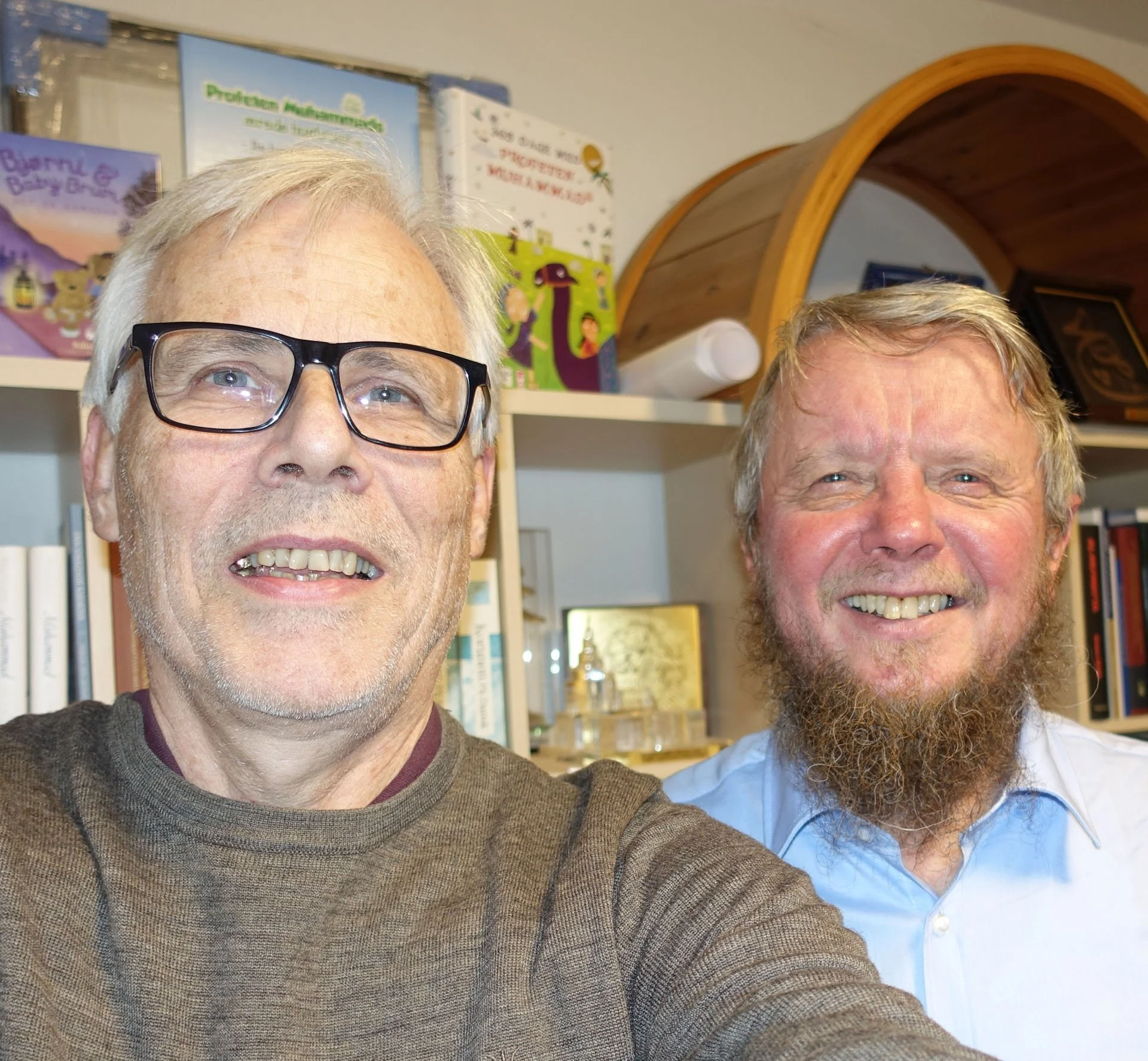 Muslim og kristen mødes i religionsdialog