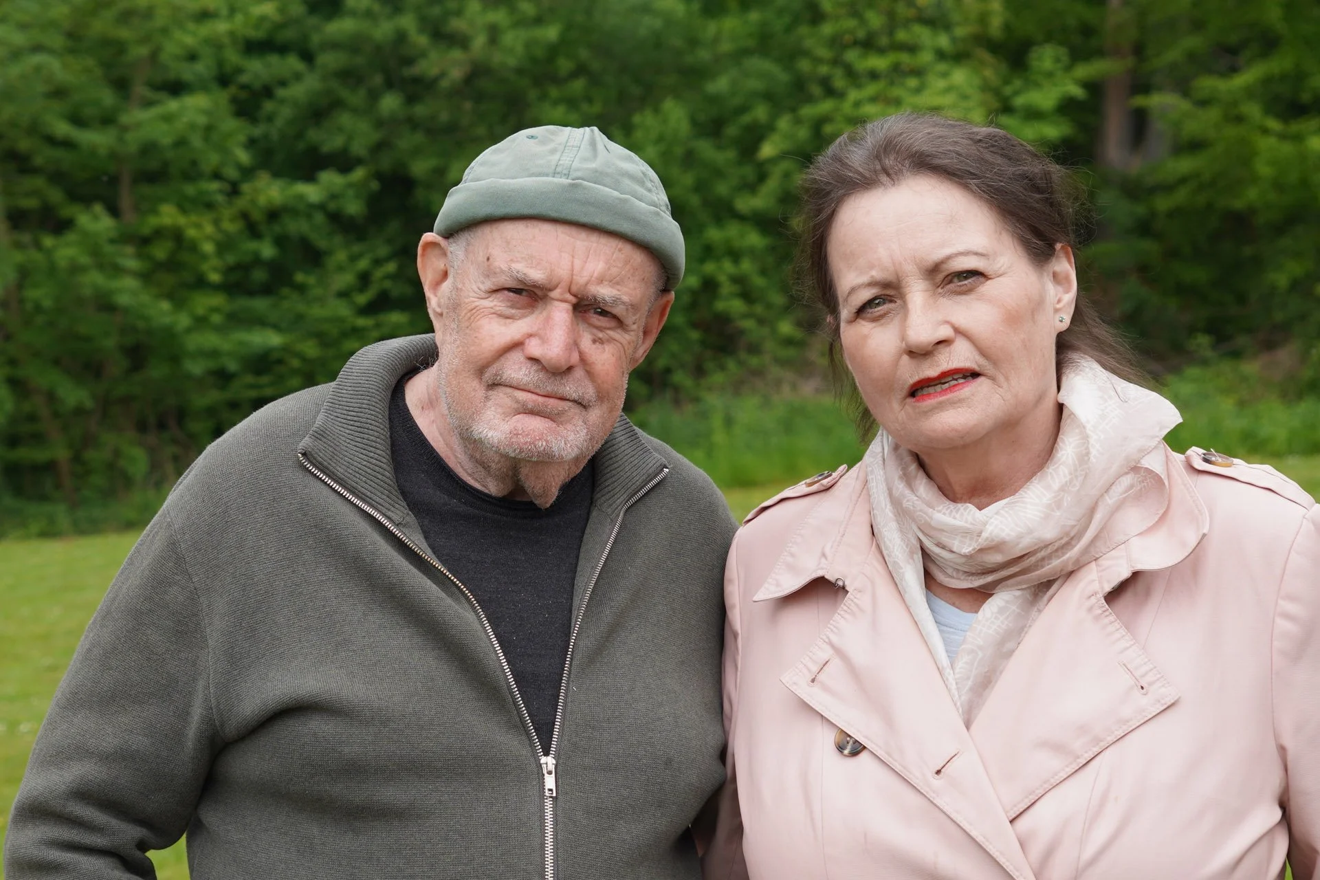 Lasse og Mathilde protesterer mod byggeprojekt i Lundeborg