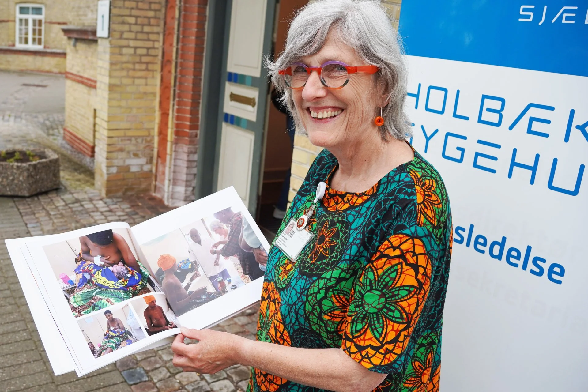 Birgit bragte fest og farver til hospital i Tanzania