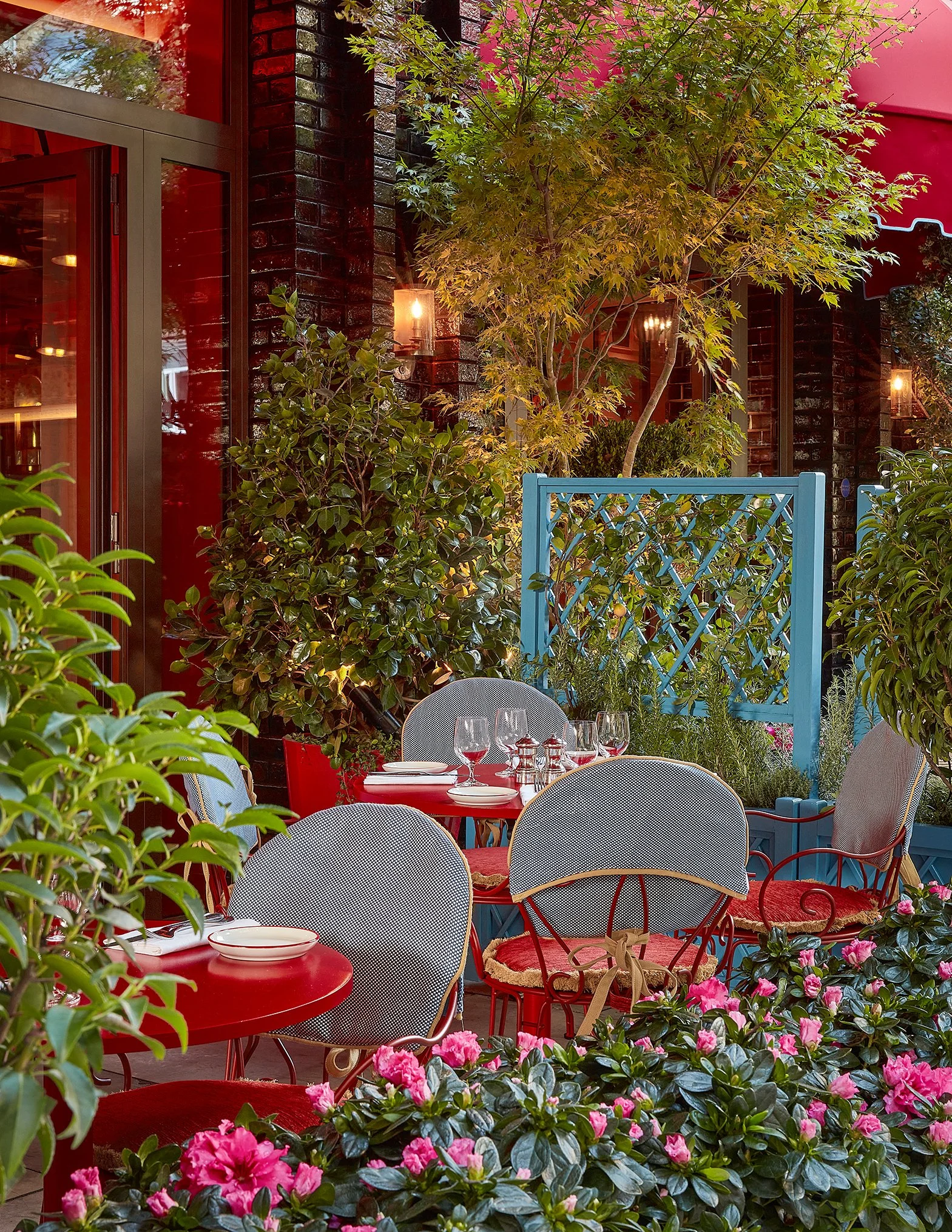 OUR GUIDE TO april IN LONDON