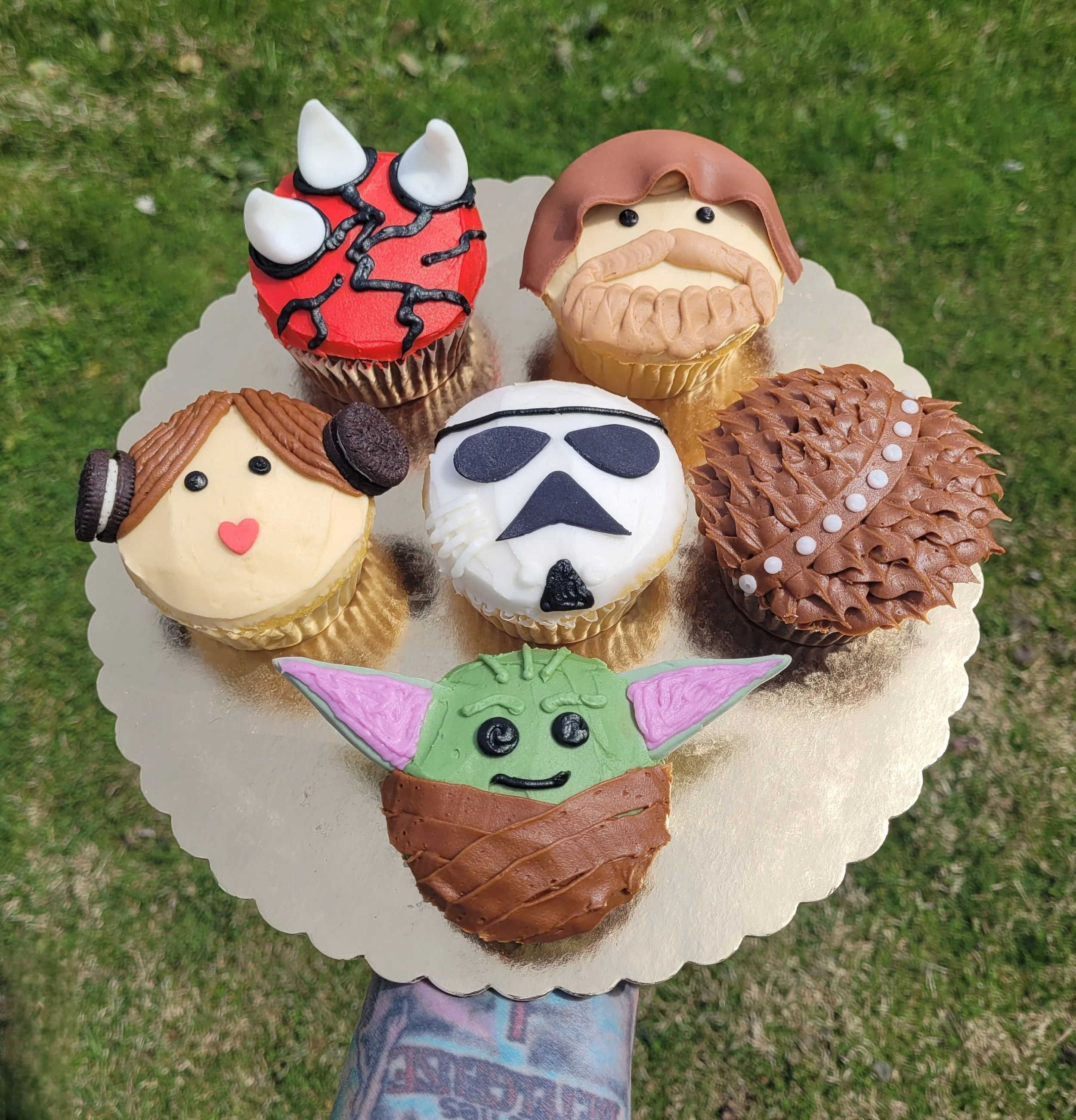 Star Wars Cupcakes.jpg