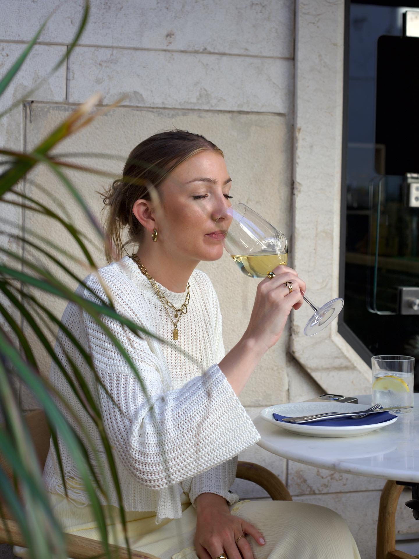 Our wines will take you on a trip trough the many regions of Italy 🇮🇹🍇

#restaurant #food #italian #wine #enoteca #vibe #friends #family #tasting #cascais #portugal #pinsa #aperol #negroni #pasta #margarita