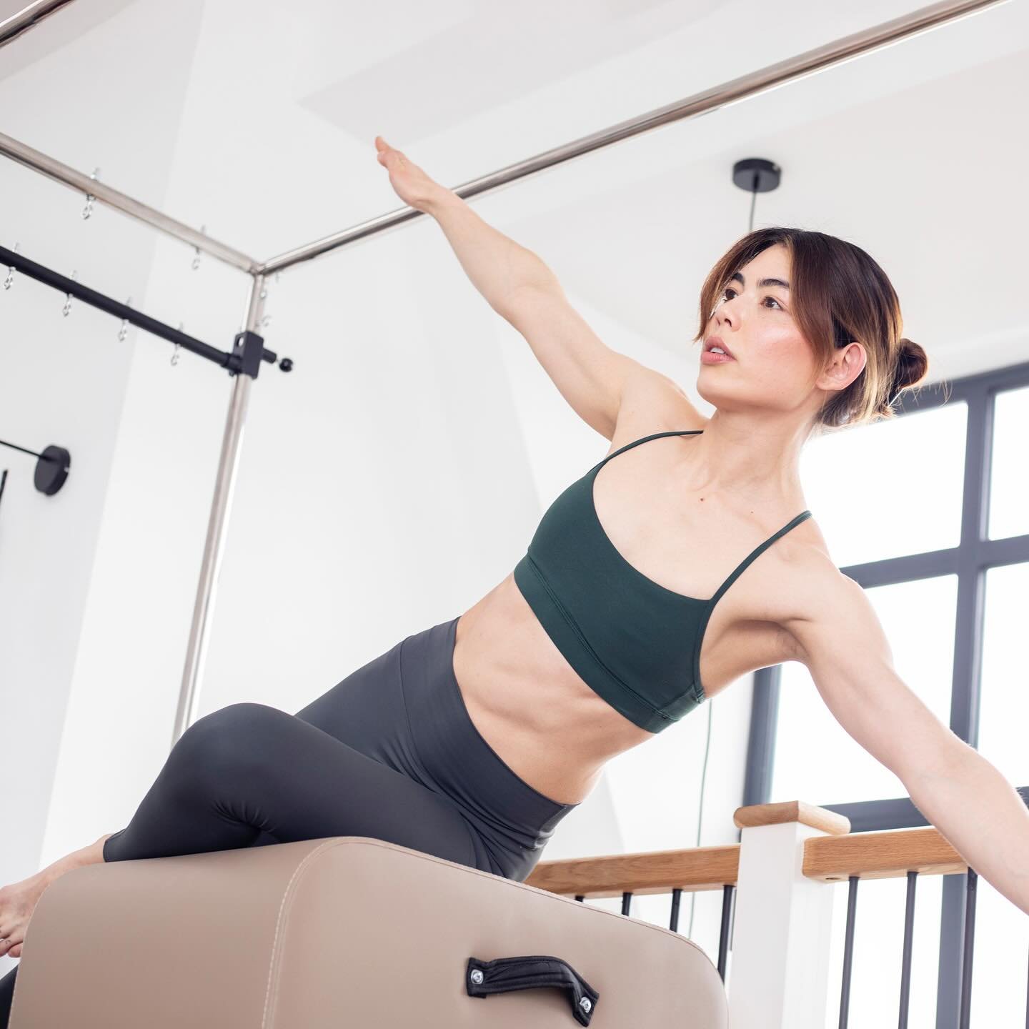 Weekend energy; lift, lengthen, repeat ph: @maxxibop