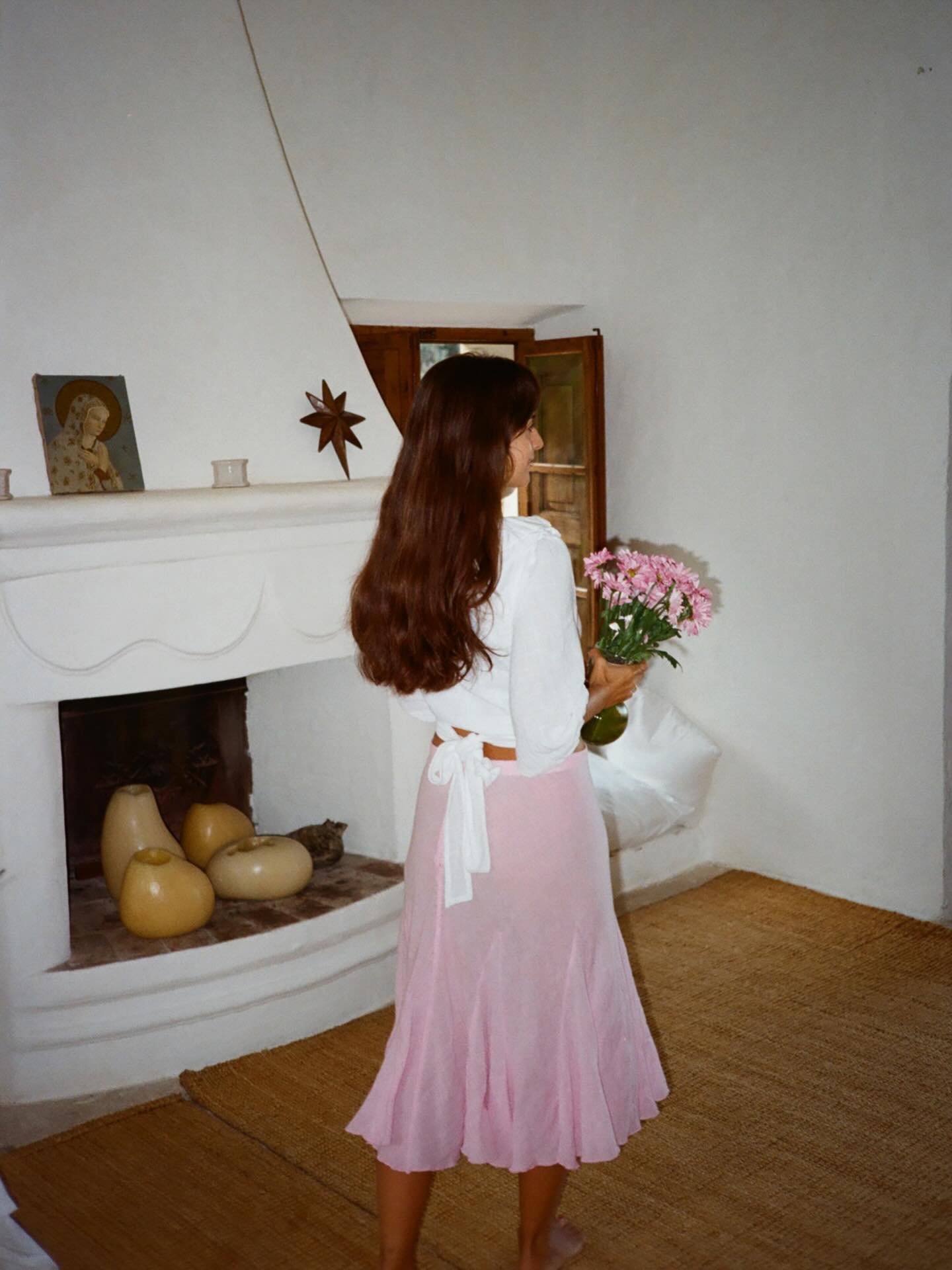 One month until Mallorca 🌺 

5 nights away from the noise, from the giving, from the doing - creating space to receive, for deeper connections, clarity and inner wisdom to blossom.

 Remaining rooms:
&bull; 1 twin room perfect if you&rsquo;re coming