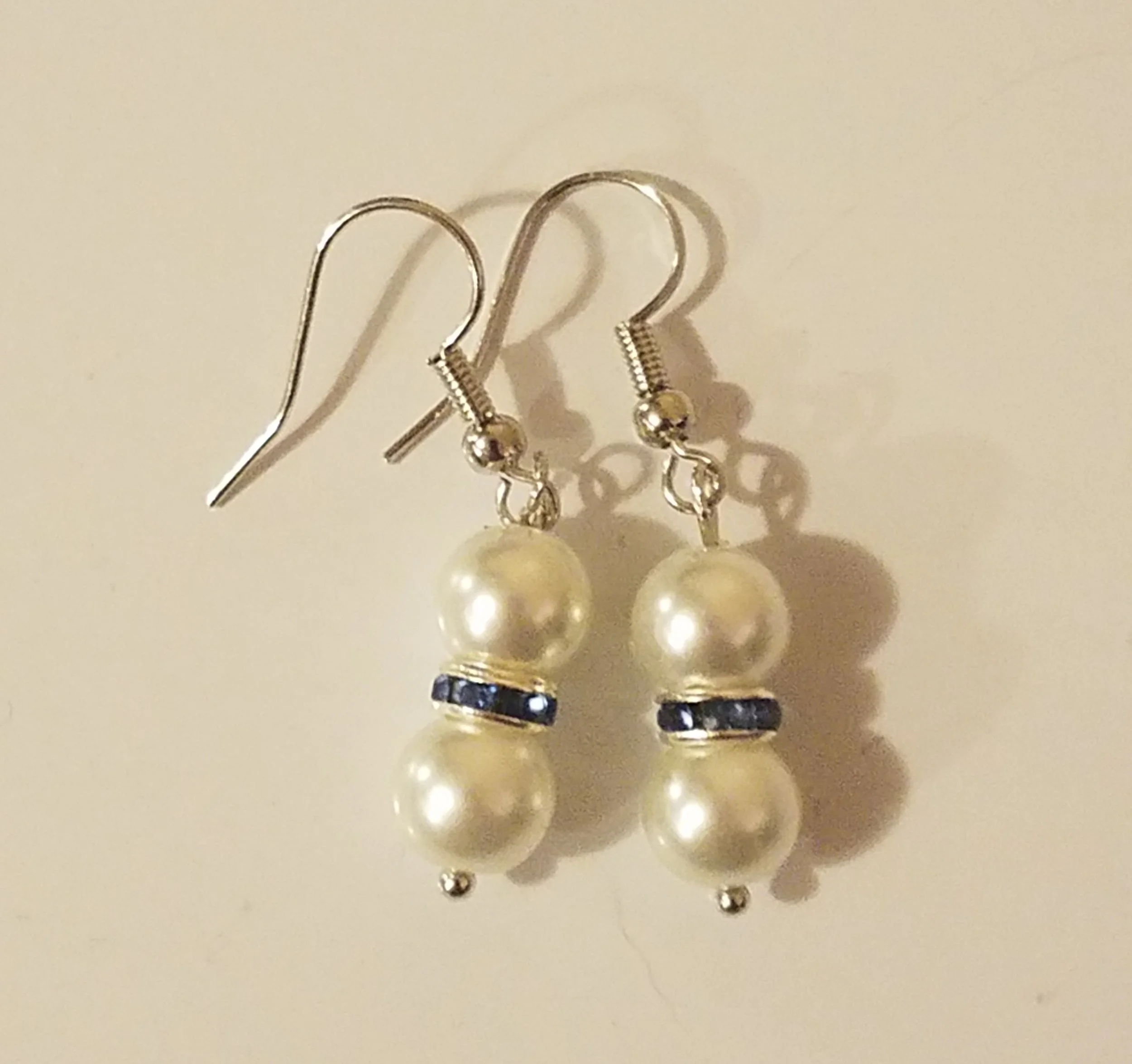 Pearl Dangle Earring with Blue Accent