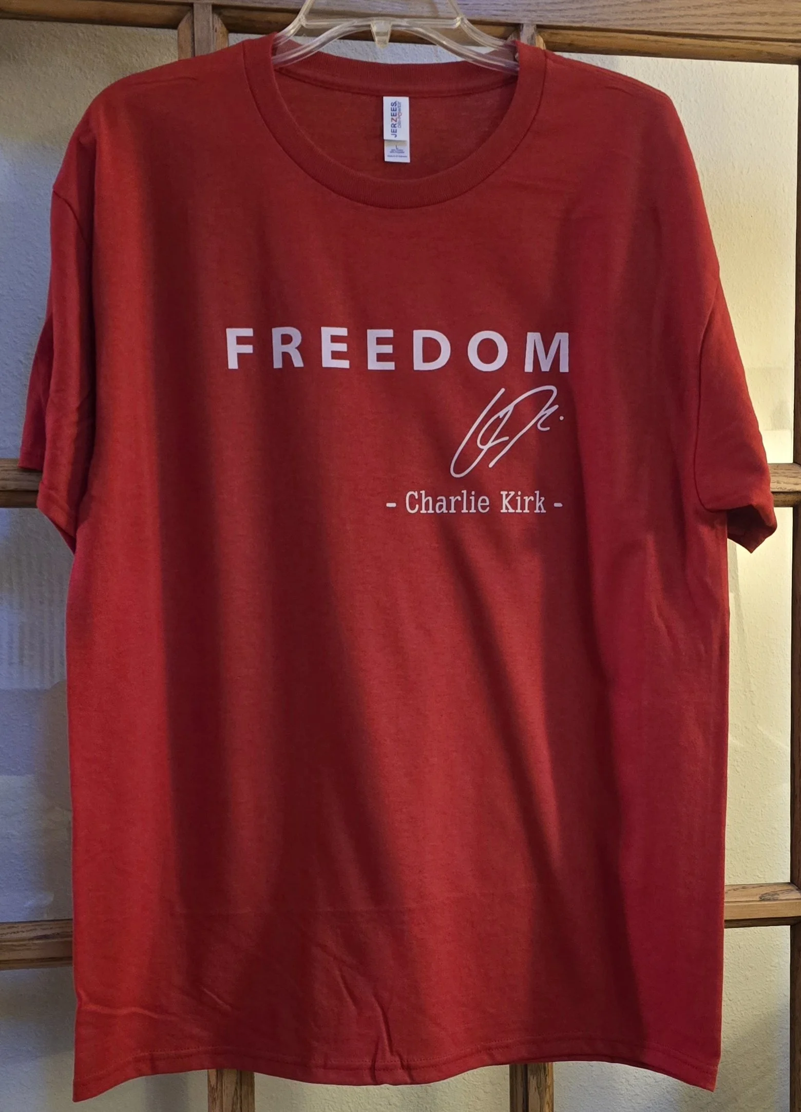 Freedom red short sleeve.jpg