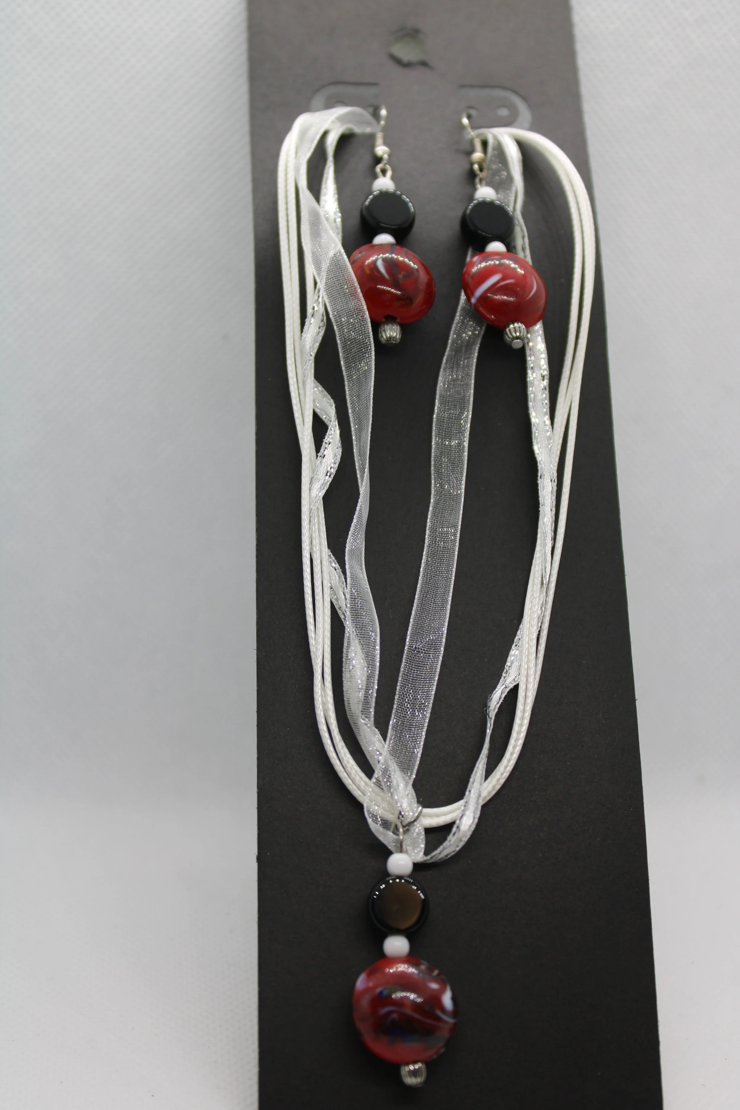 White, Red & Black Necklace & Earrings Set