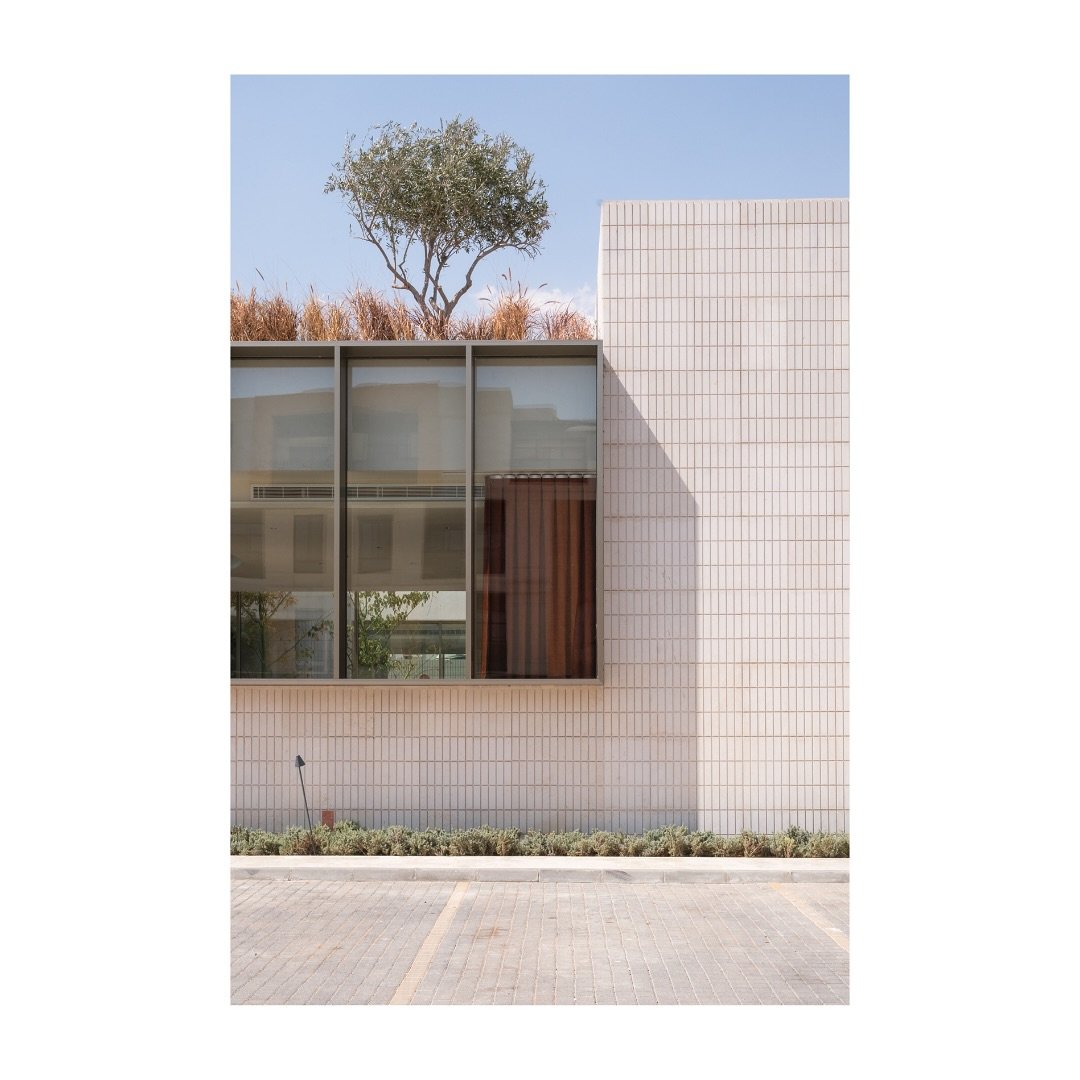 Ashjar Caf&eacute; &bull; Riyadh

Architecture | @aa.d.studio
Photography | @aylulstudio
Location | @ashjarcafe 

.
#riyadh #riyadhphotographer #interiorphotographer #architecturephotography #interiors #dubaidesign #dubaiphotographer #fujifilm #break