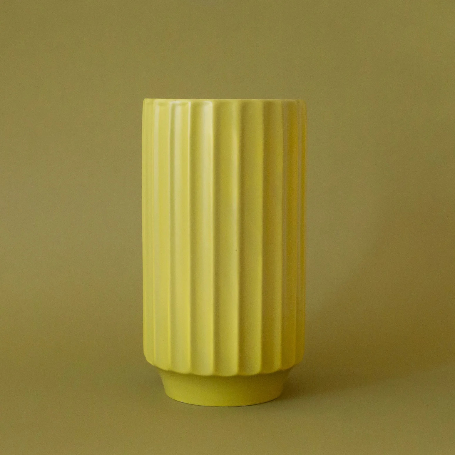 The Monroe Vase - Palm