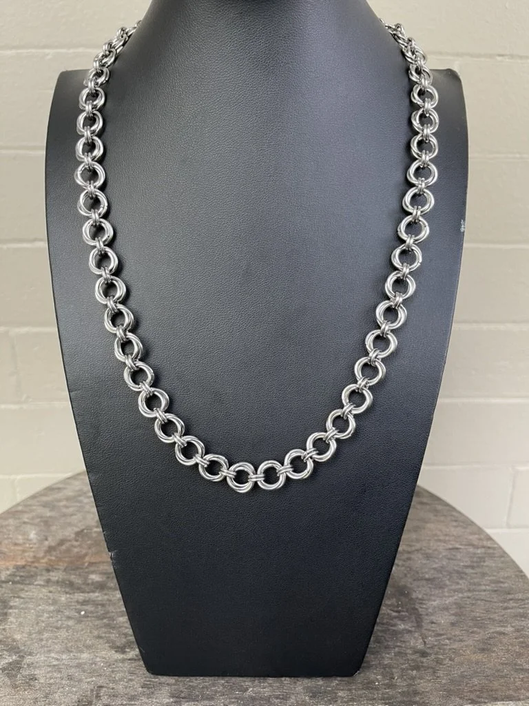 Möbius Necklace 10mm
