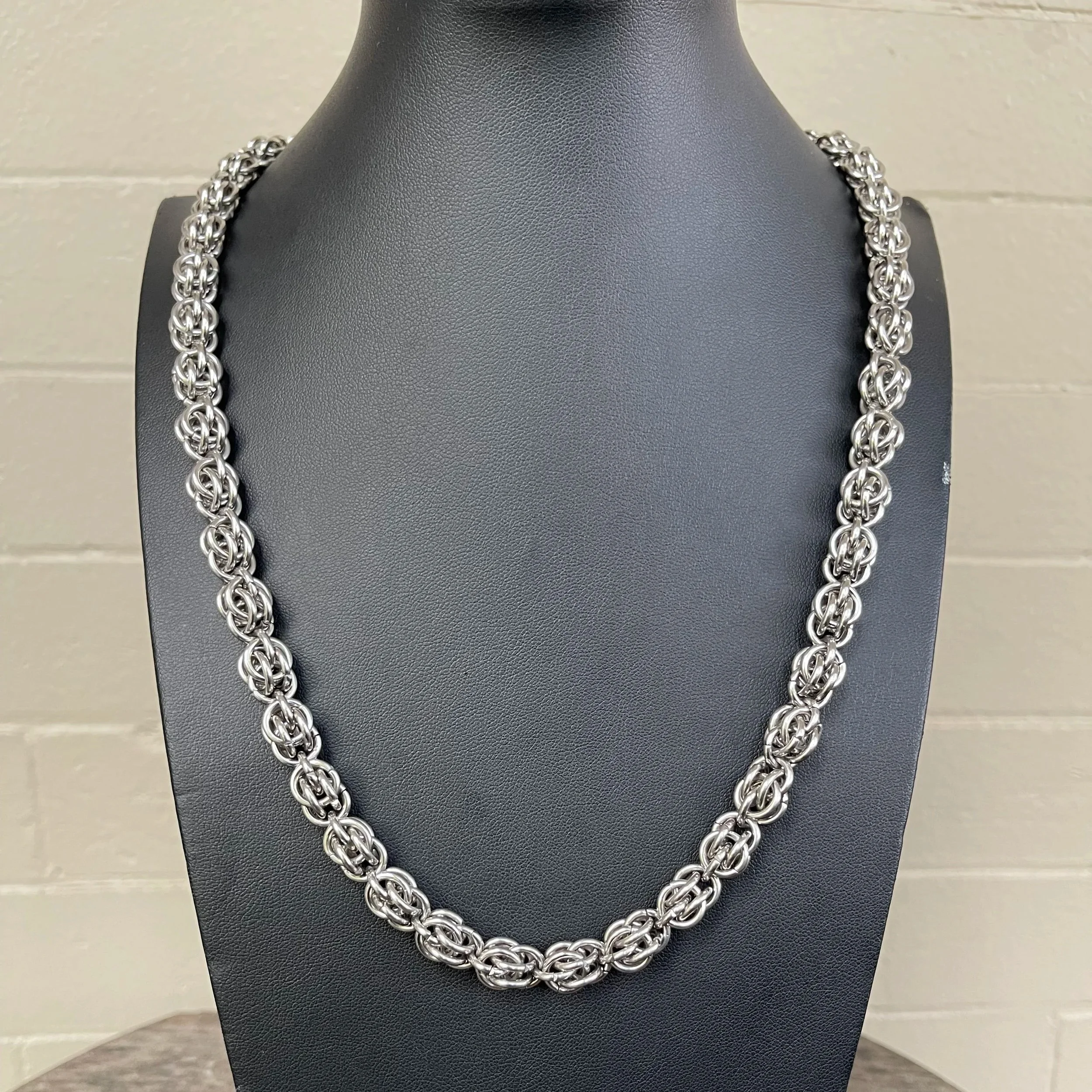 Sweat Pea Necklace 9mm