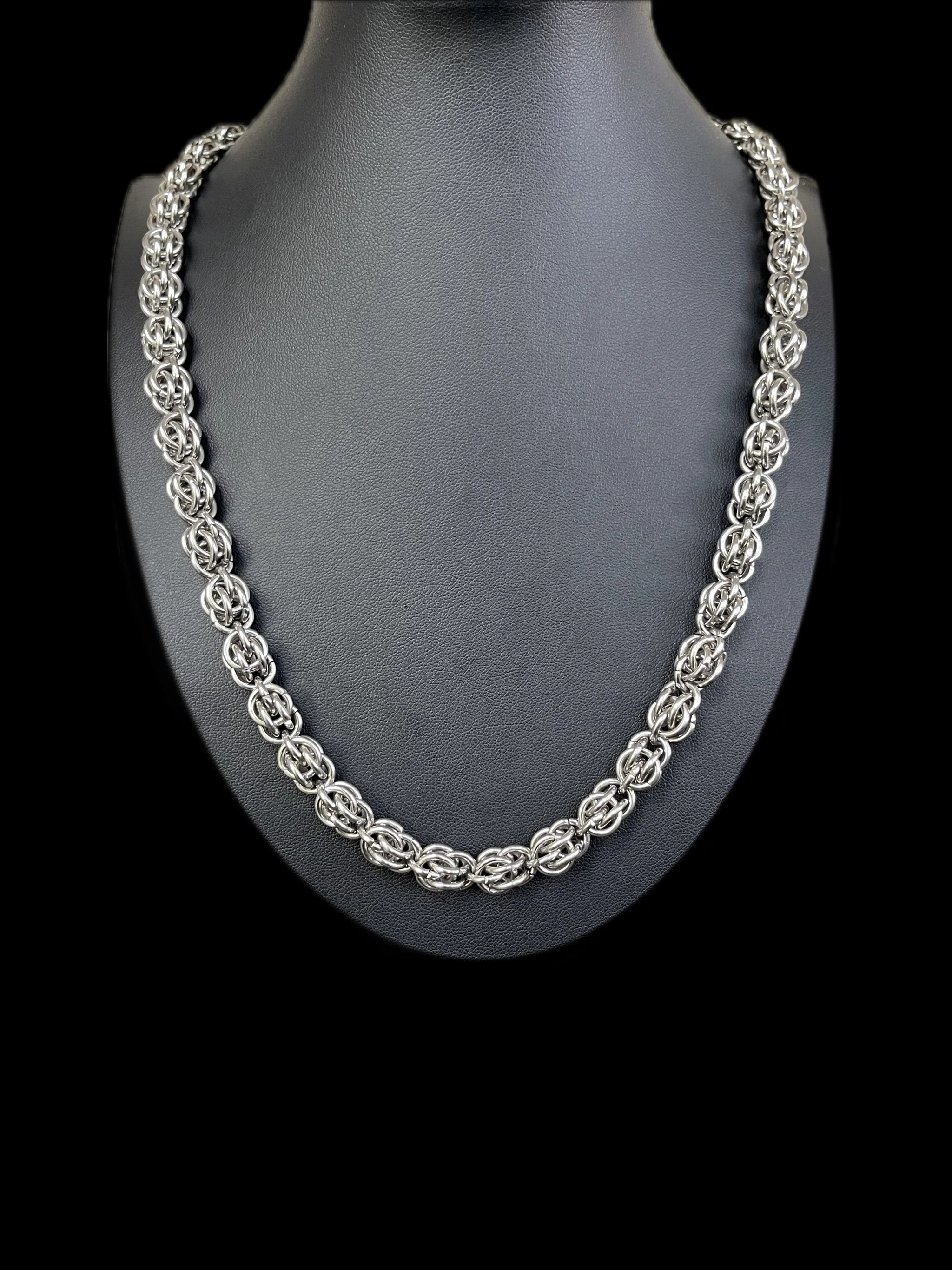 Sweat Pea Necklace 9mm
