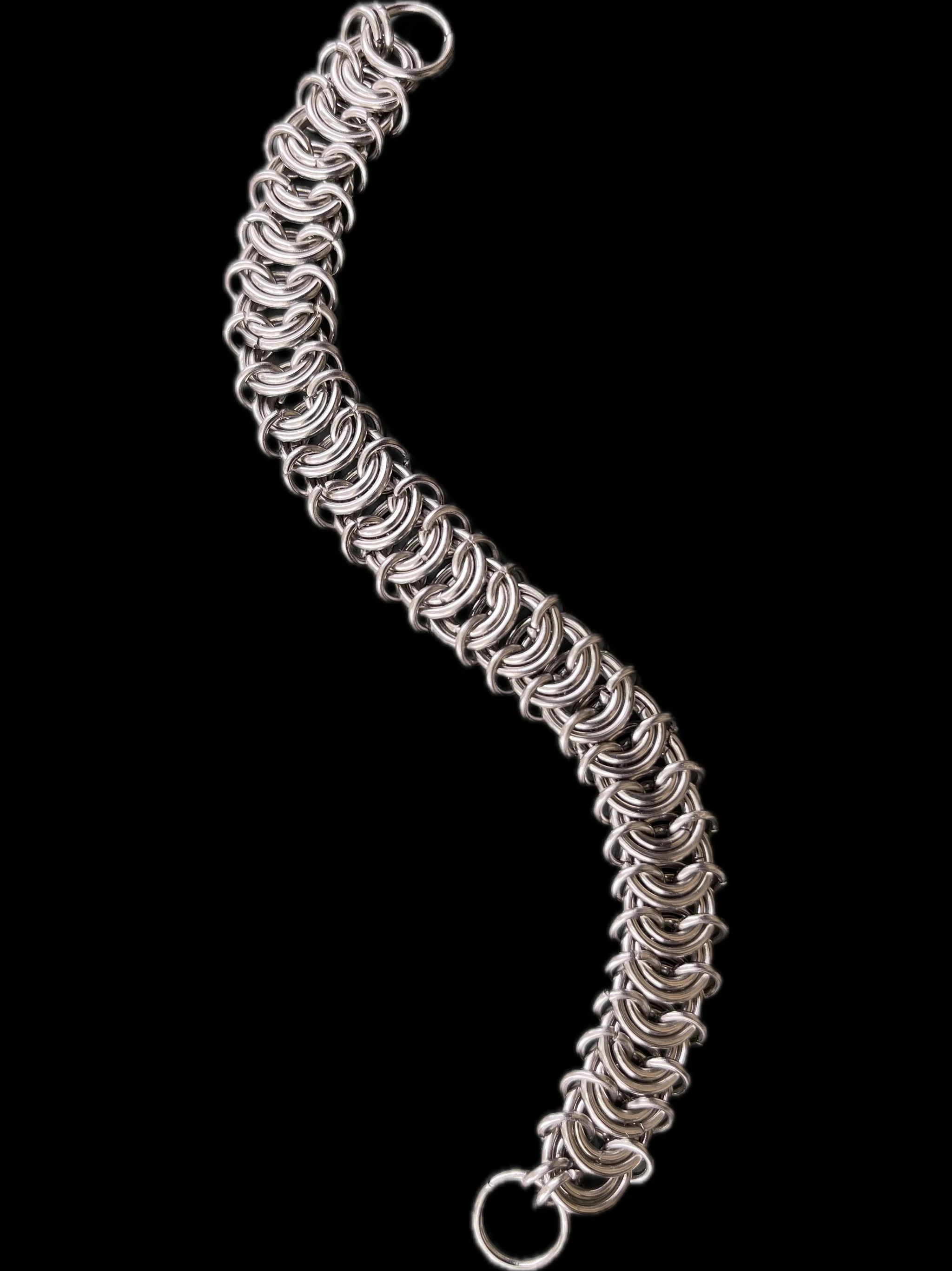 Vertebrae (bracelet)
