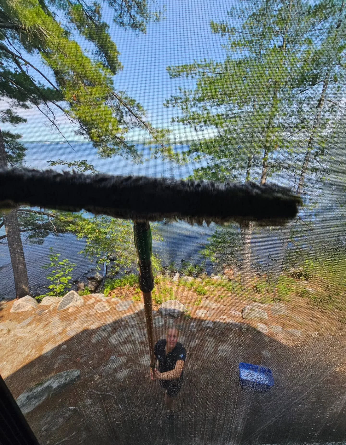 Deep cleaning Muskoka Screen Rooms is a specialty we are passionate about! 

Clean screen rooms not only look much better, they dramatically improve airflow and help reduce allergens and mold, making your outdoor living space smell fresher, look bett