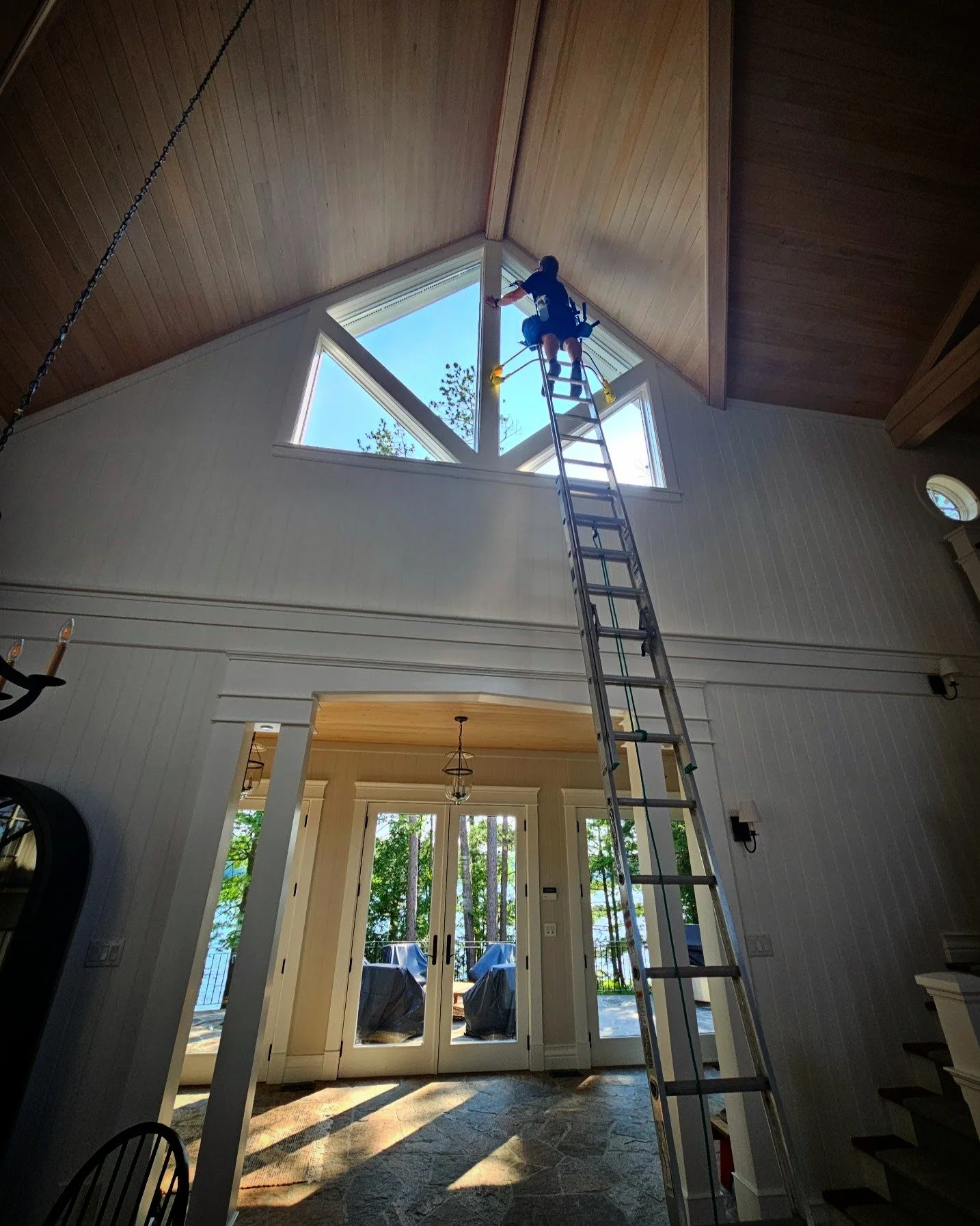 No window is out of reach! ... 30 foot ceilings are no problem for our team!

Dreamview.ca