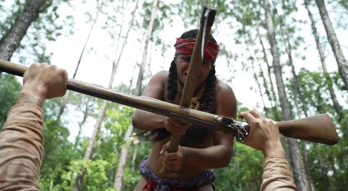 Dynamic action shot of legendary Seminole warrior Osceola played by @haatepah battling American colonizers in @unconqueredfilm we&rsquo;re excited with the progress we&rsquo;re making in post!
*
Screen shot courtesy of our editor @mrdavidcreates 
&bu