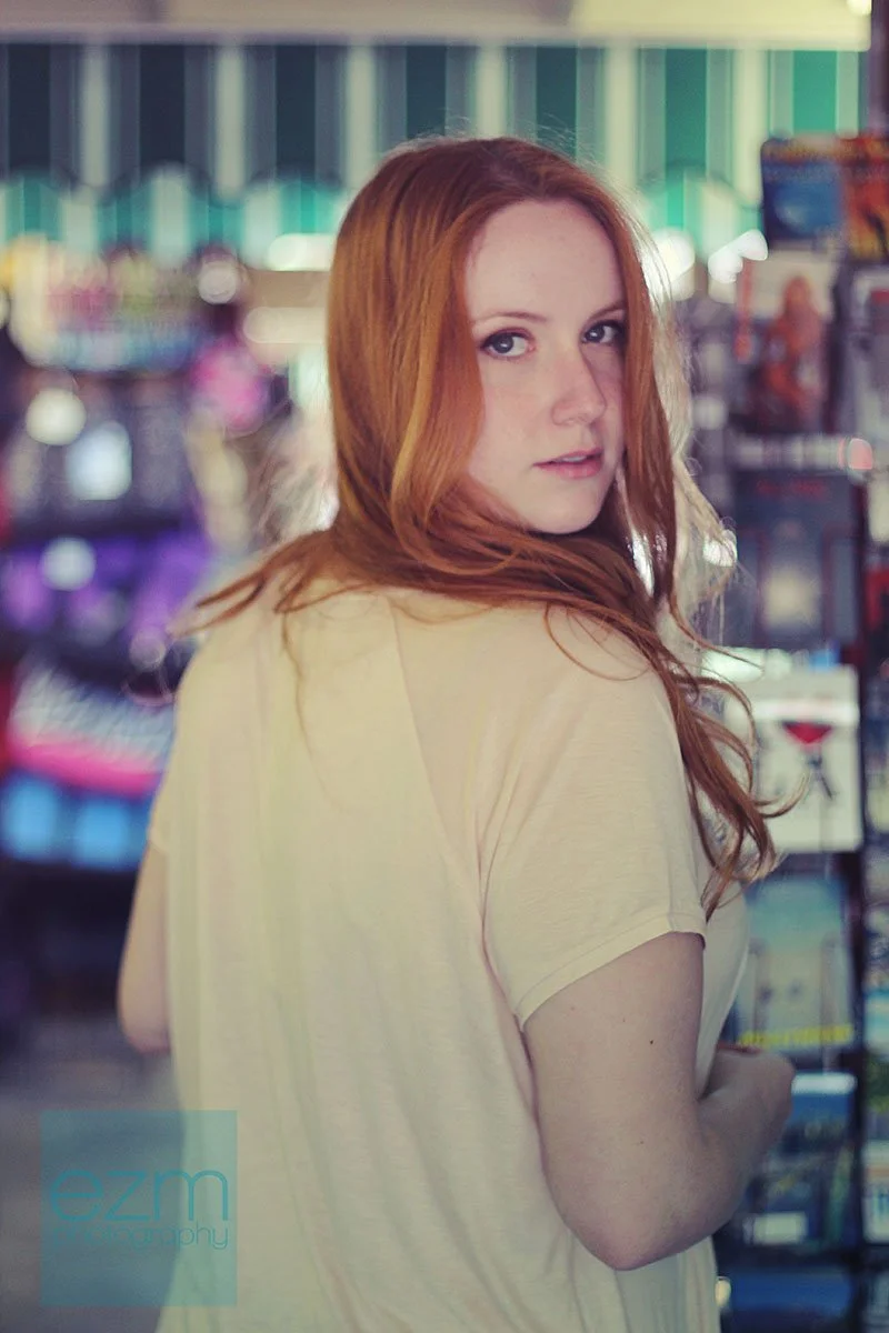 Caryn ezmC9.jpg
